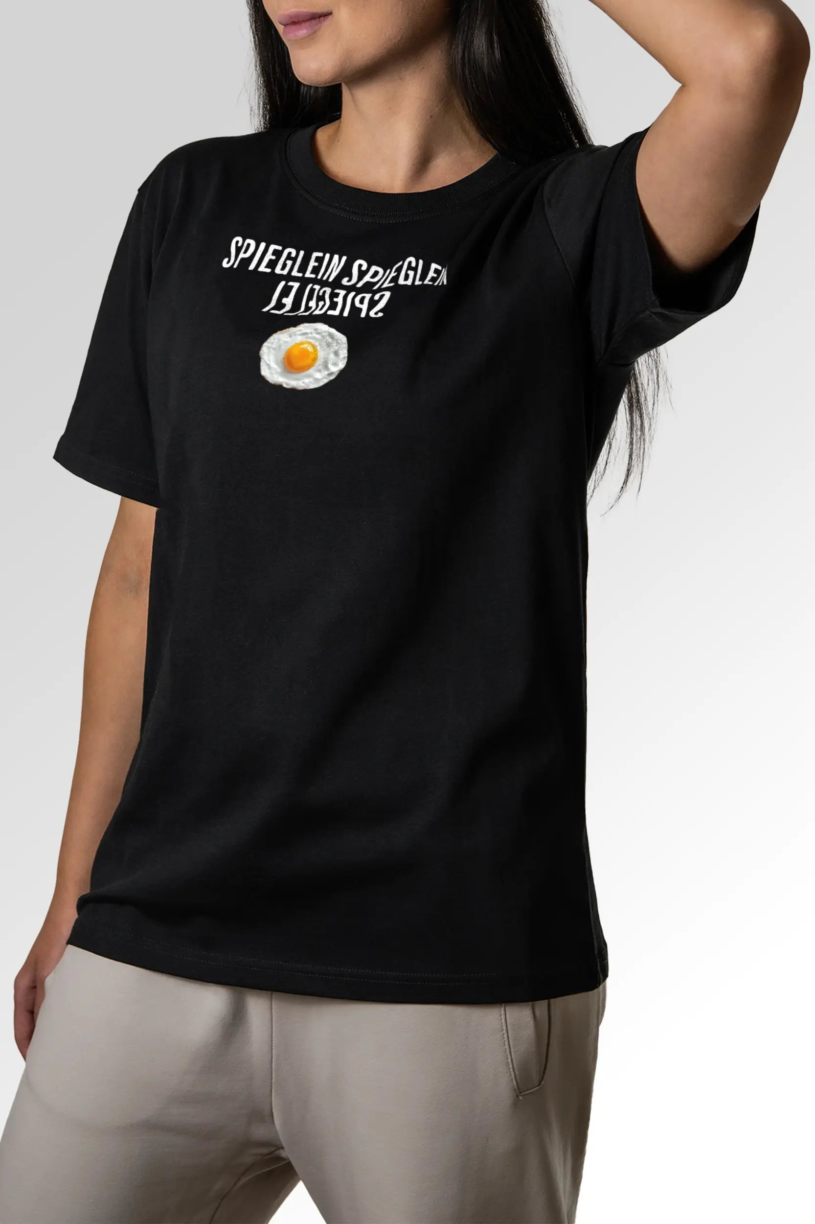 Vorschau des Organic Unisex T-Shirts von Maondo mit dem Design Spieglein Spiegelei in der Farbe Black