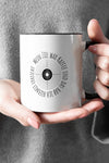 Titelbild der Keramik Tasse von Maondo mit dem Design Große Ziele in der Farbe Schwarz-Weiß