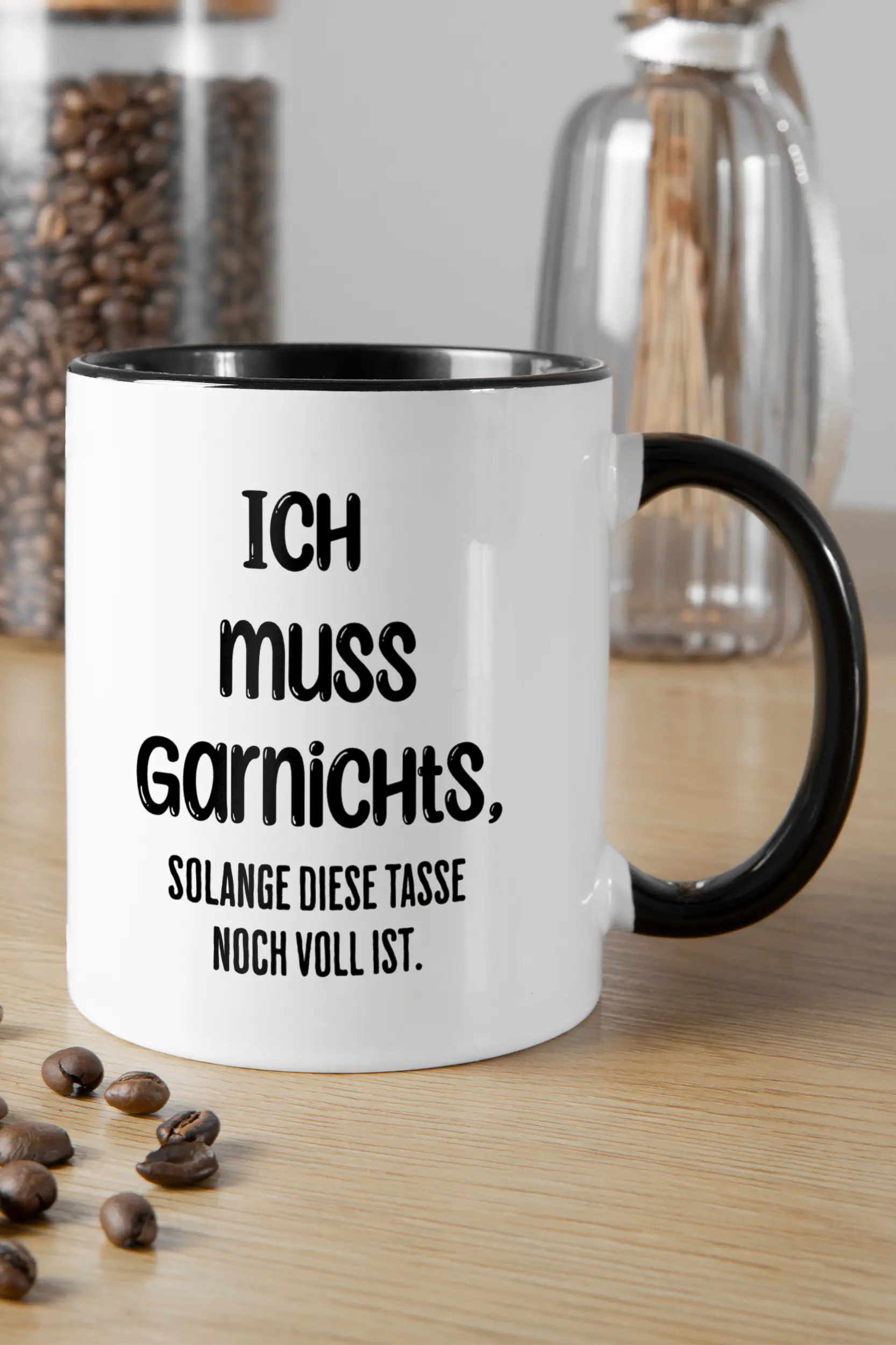 Titelbild der Keramik Tasse von Maondo mit dem Design Verhandlungsspielraum in der Farbe Schwarz-Weiß