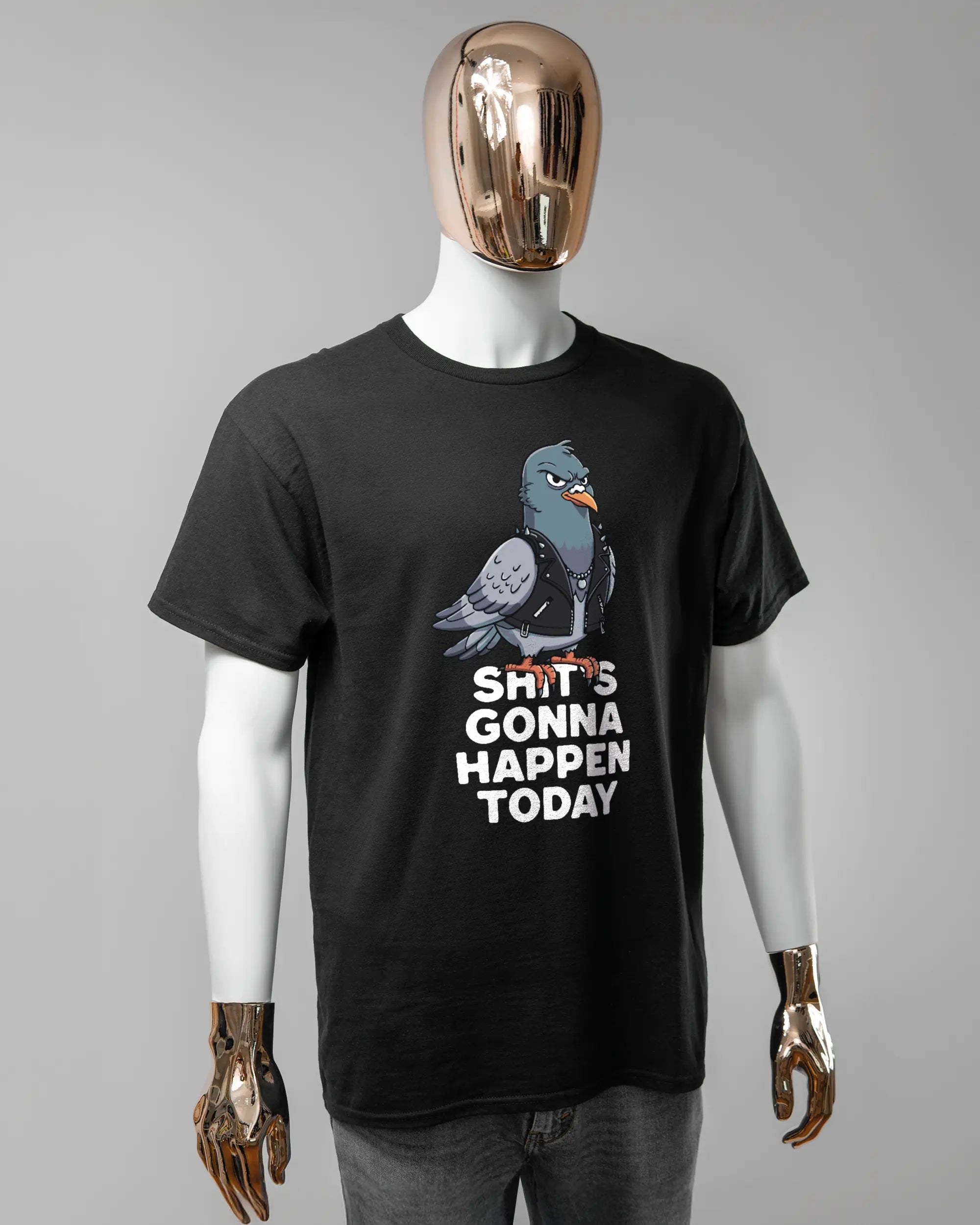 Vorderseite des Basic Unisex T-Shirt Regular von Maondo mit dem Design Pigeon Pun in der Farbe Black und in der Größe L getragen von einer maskulinen Puppe