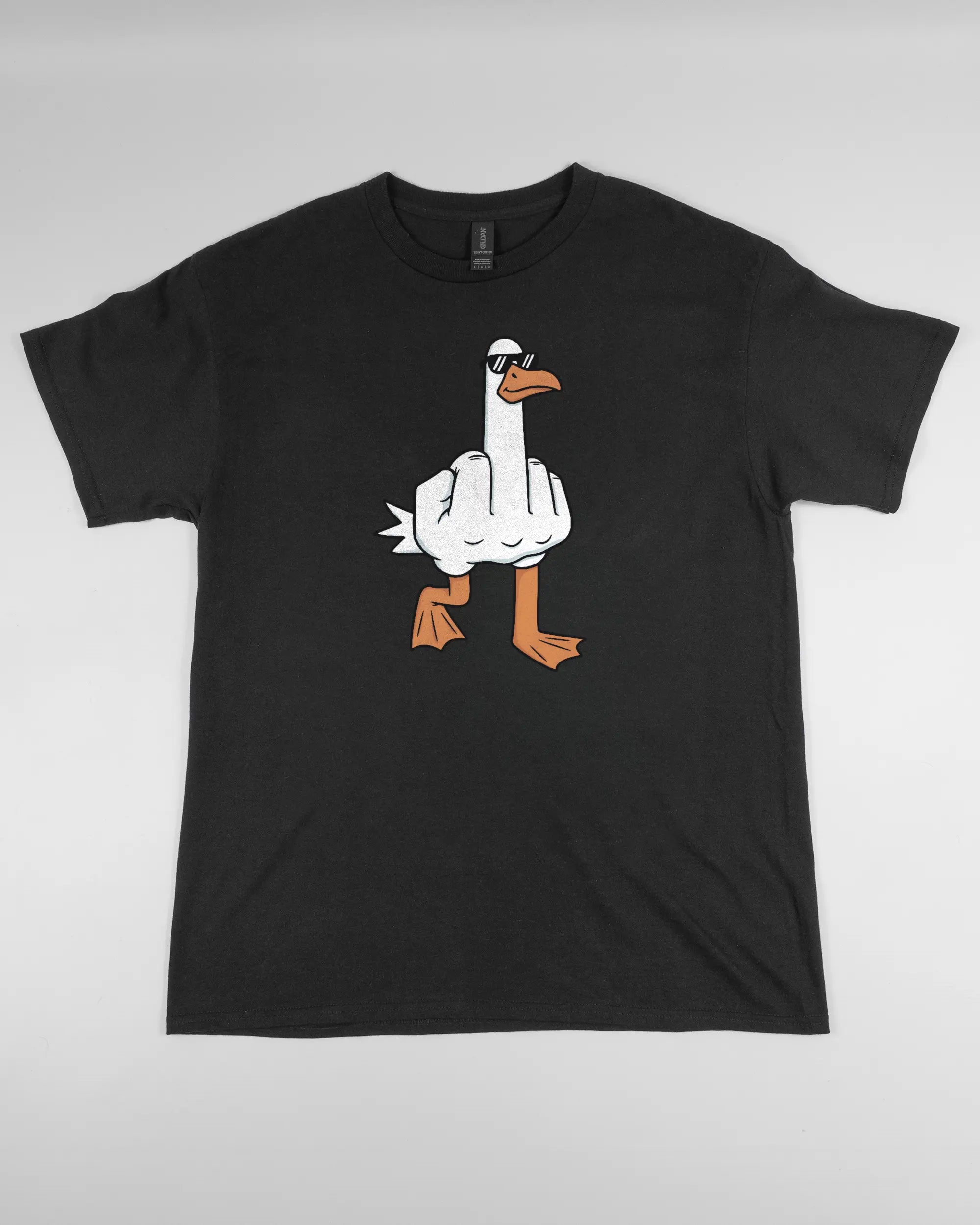 Vorderseite des Basic Unisex T-Shirt Regular von Maondo mit dem Design I give a duck in der Farbe Black und in der Größe L flach auf den Boden gelegt