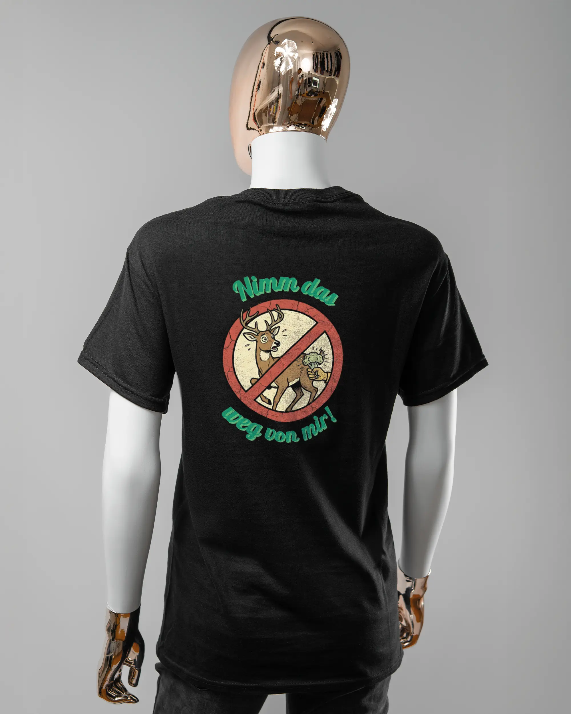 Rückseite des Basic Unisex T-Shirt Regular von Maondo mit dem Design Reh weg in der Farbe Black und in der Größe S getragen von einer femininen Puppe