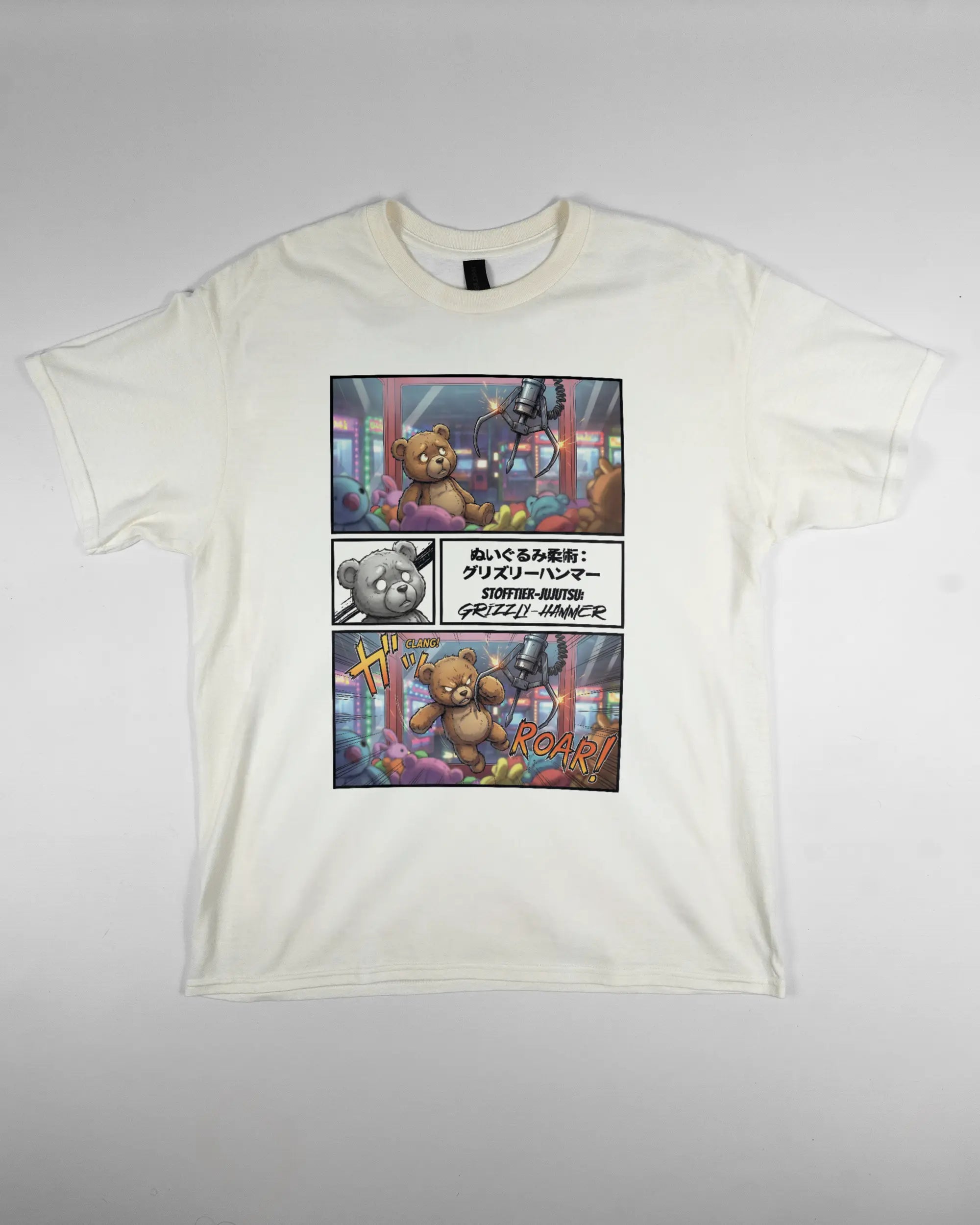 Vorderseite des Basic Unisex T-Shirt Regular von Maondo mit dem Design Manga Stoff in der Farbe White und in der Größe L flach auf den Boden gelegt