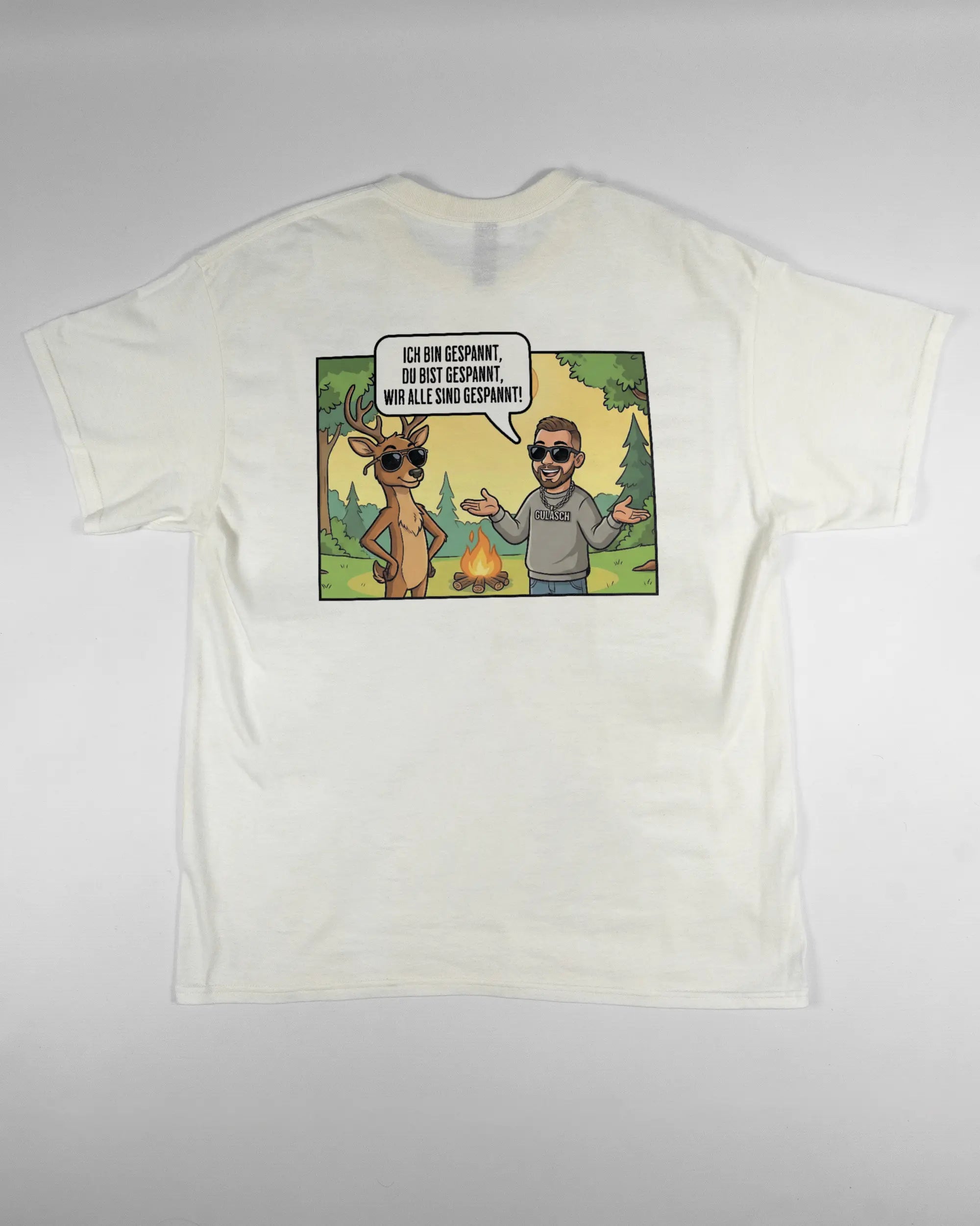 Rückseite des Basic Unisex T-Shirt Regular von Maondo mit dem Design Vollspannung in der Farbe White und in der Größe L flach auf den Boden gelegt