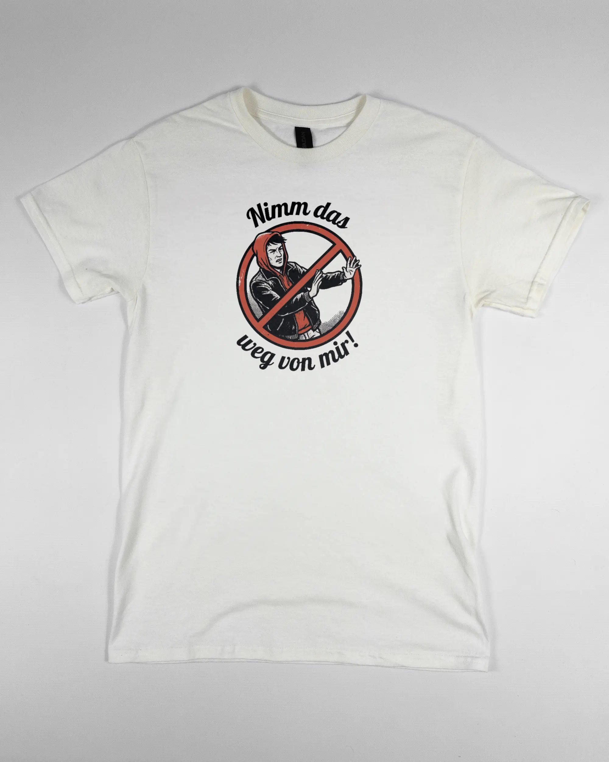 Vorderseite des Basic Unisex T-Shirt Regular von Maondo mit dem Design Nimm das weg in der Farbe White und in der Größe S flach auf den Boden gelegt