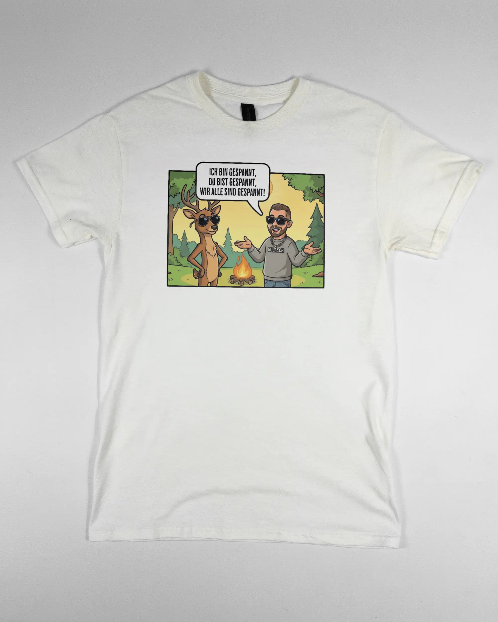 Vorderseite des Basic Unisex T-Shirt Regular von Maondo mit dem Design Vollspannung in der Farbe White und in der Größe S flach auf den Boden gelegt