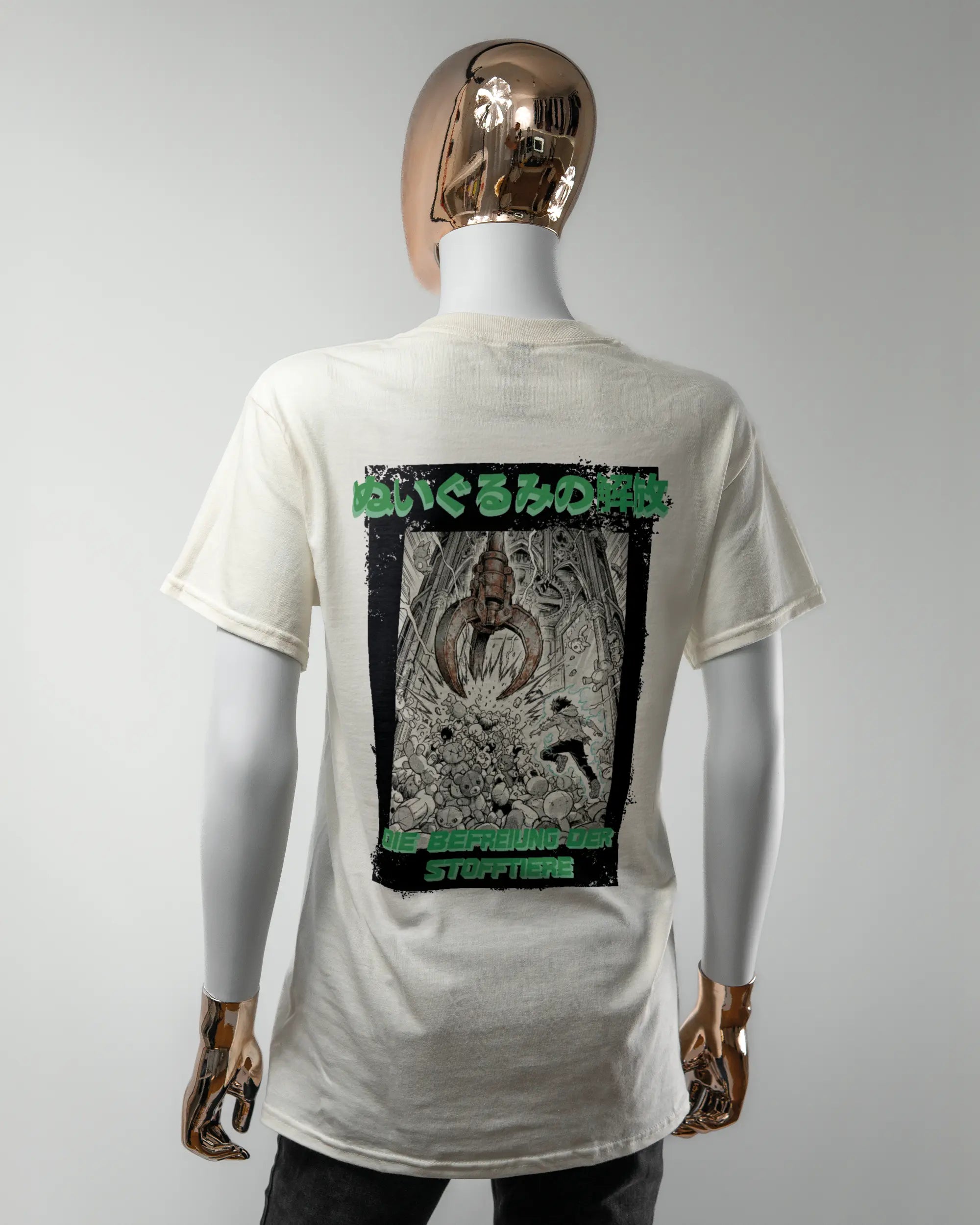 Rückseite des Basic Unisex T-Shirt Regular von Maondo mit dem Design Save 1 Stofftier in der Farbe White und in der Größe S getragen von einer femininen Puppe