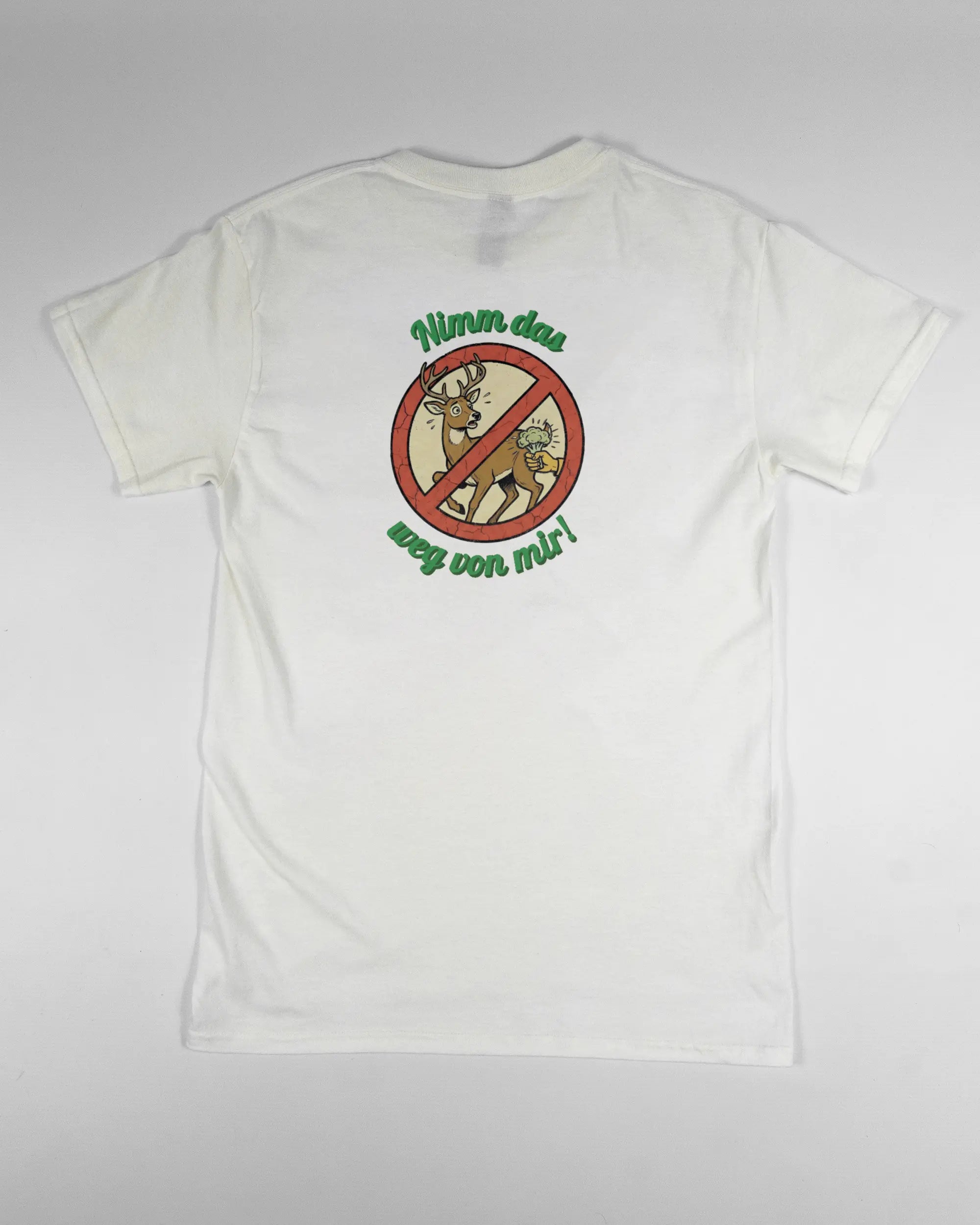 Rückseite des Basic Unisex T-Shirt Regular von Maondo mit dem Design Reh weg in der Farbe White und in der Größe S flach auf den Boden gelegt