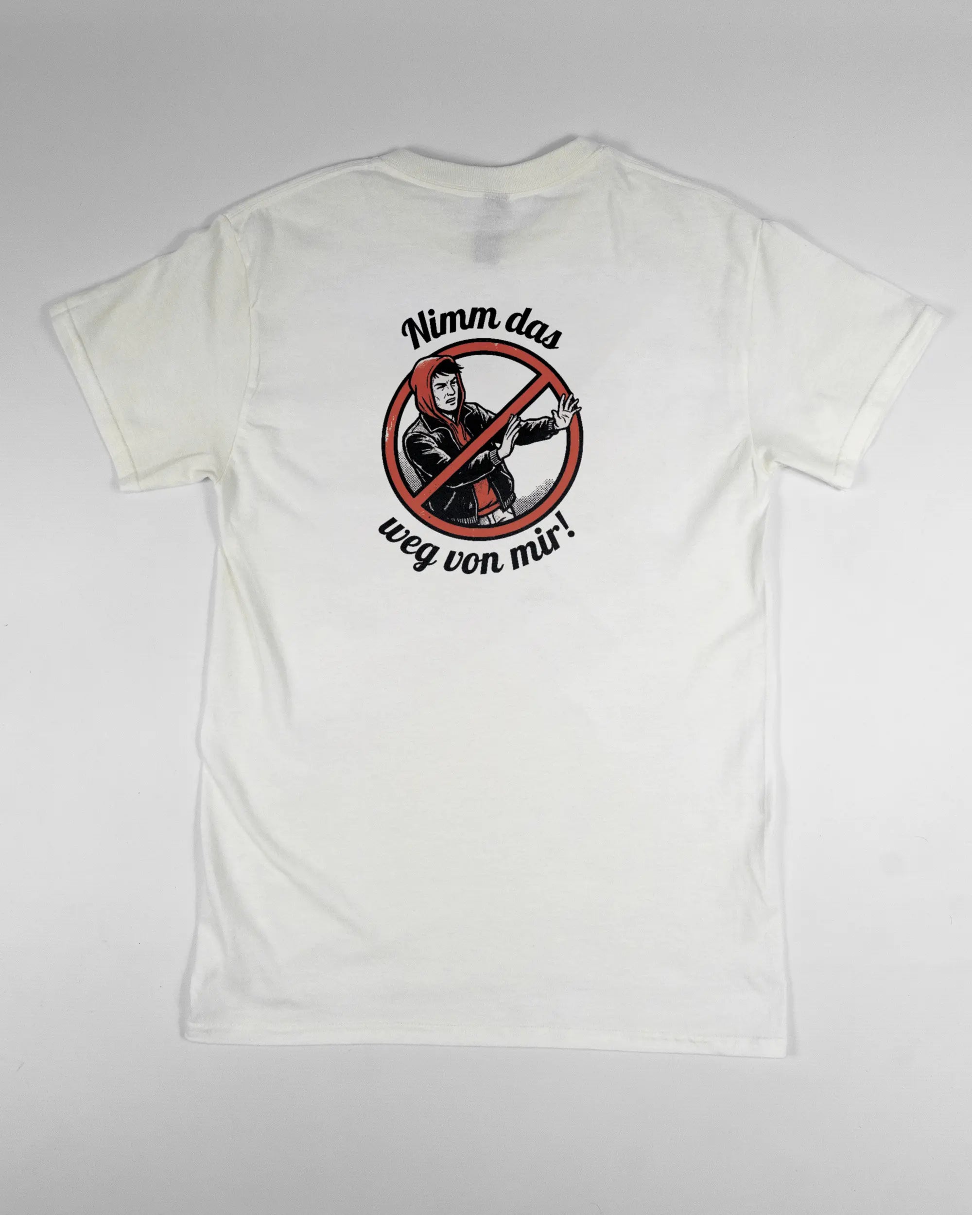 Rückseite des Basic Unisex T-Shirt Regular von Maondo mit dem Design Nimm das weg in der Farbe White und in der Größe S flach auf den Boden gelegt