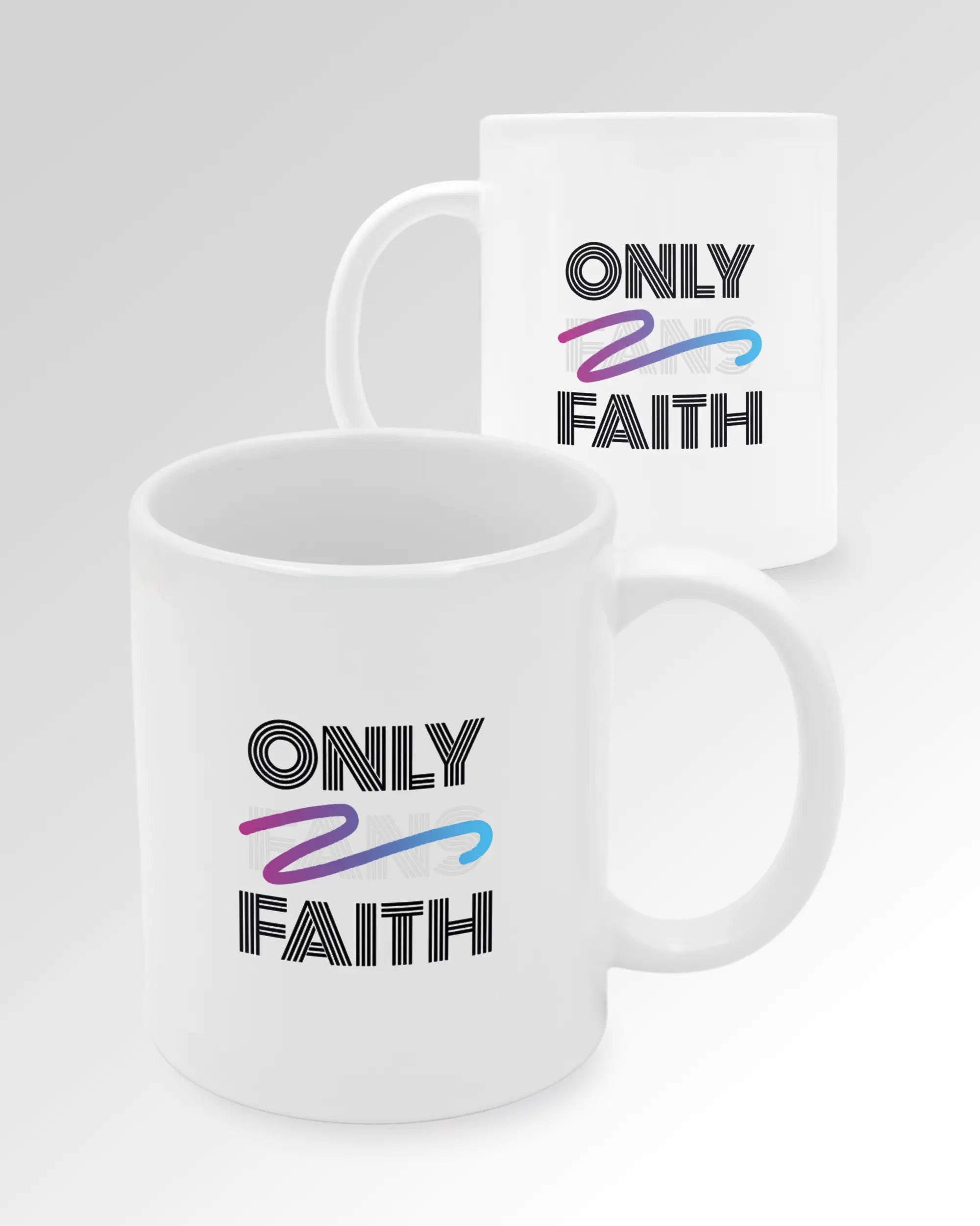 Seitenansicht der beidseitig bedruckten Keramiktasse von Maondo mit dem Design Only Faith in der Farbe White