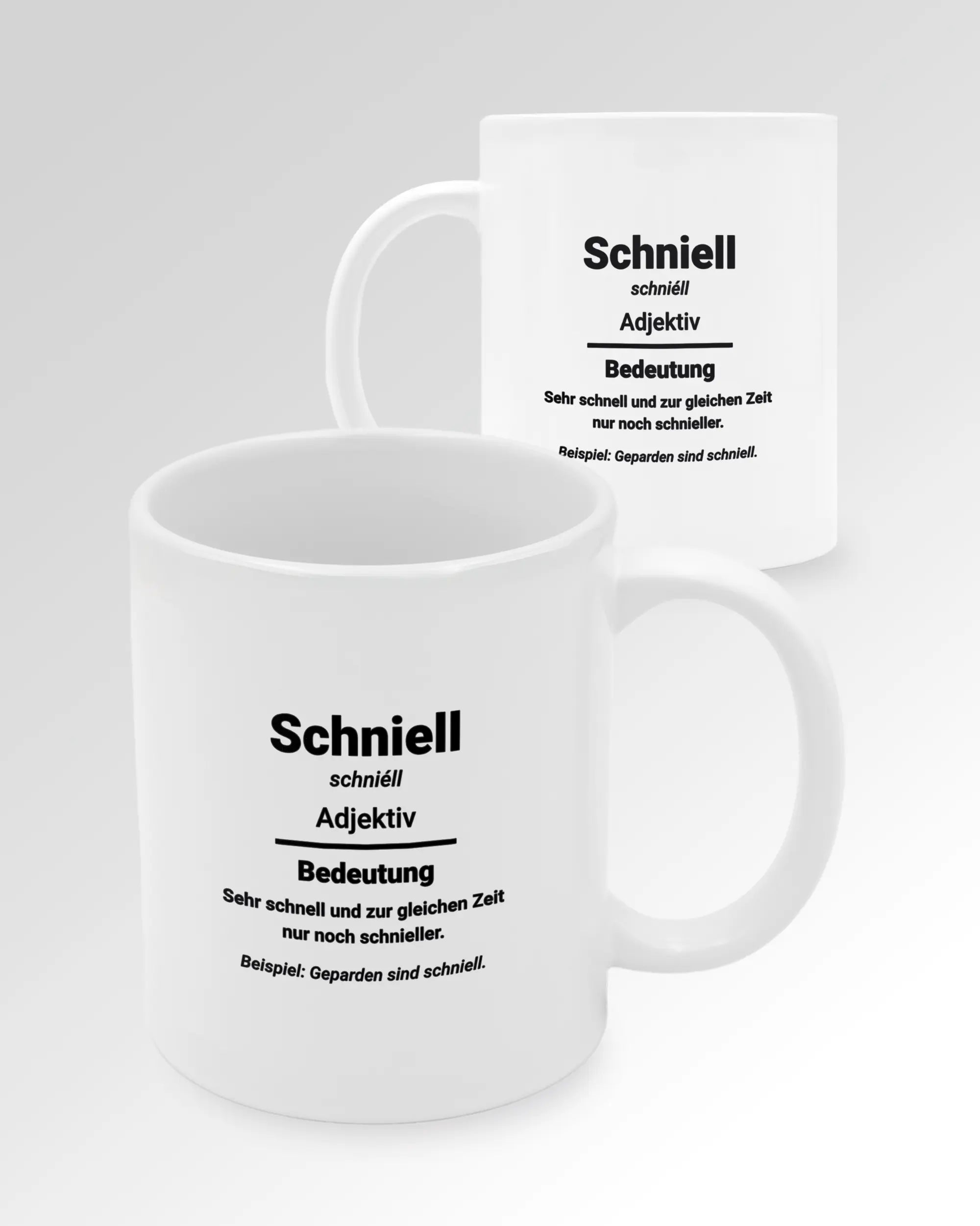 Seitenansicht der beidseitig bedruckten Keramiktasse von Maondo mit dem Design Schniell in der Farbe White