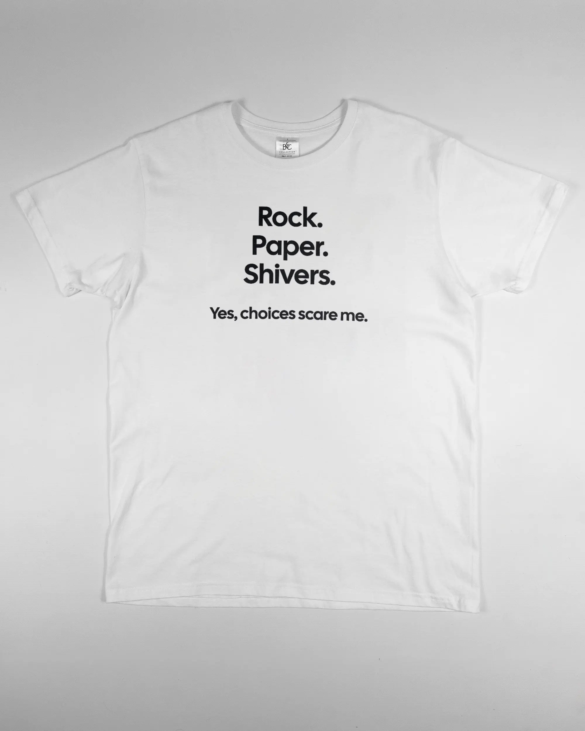 Vorderseite des Basic Unisex T-Shirt Soft von Maondo mit dem Design Rock Paper Shivers in der Farbe White und in der Größe L flach auf den Boden gelegt