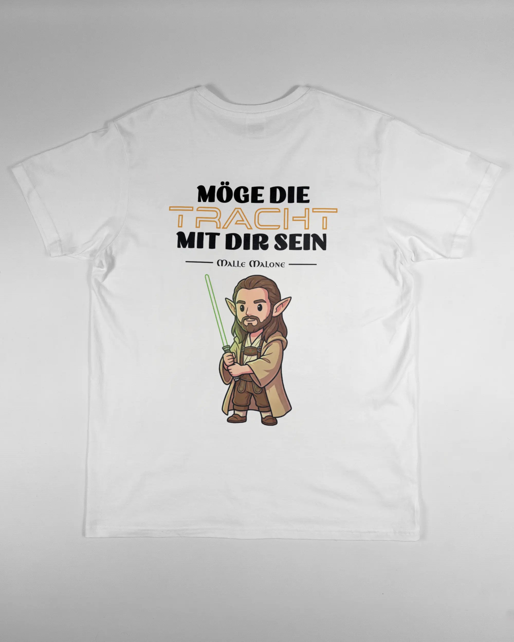 Rückseite des Basic Unisex T-Shirt Soft von Maondo mit dem Design Tracht mit dir in der Farbe White und in der Größe L flach auf den Boden gelegt