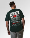 Männlicher Modelshot der sekundären Druckseite des Organic Unisex T-Shirts von Maondo im Relaxed Fit mit dem Design Authentic Shit in der Farbe Glazed Green