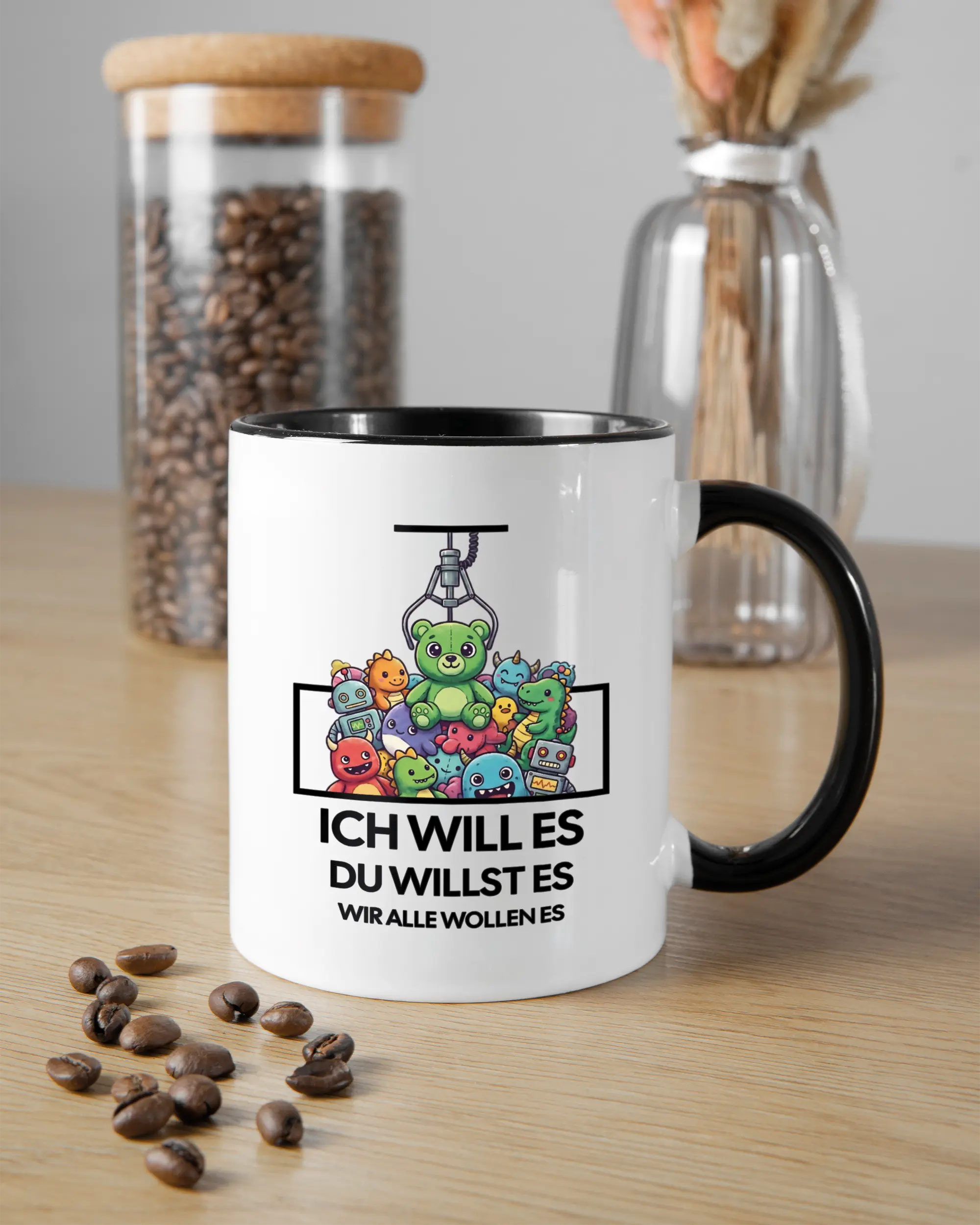 Küchentischansicht der rechten Seite der beidseitig bedruckten Keramiktasse von Maondo mit dem Design Will Stofftier in der Farbe Duotone