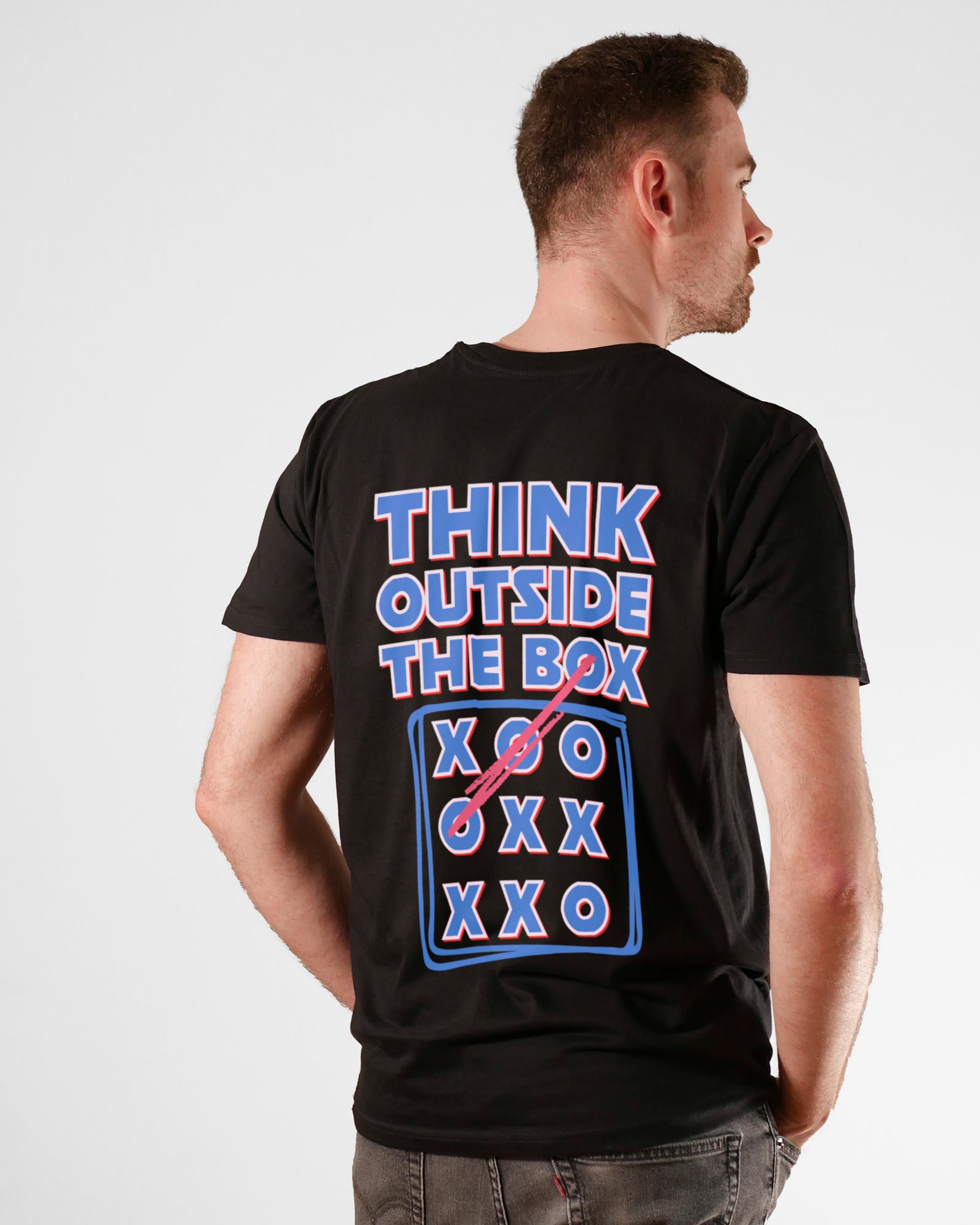 Think outside the box | 3-Style T-Shirt