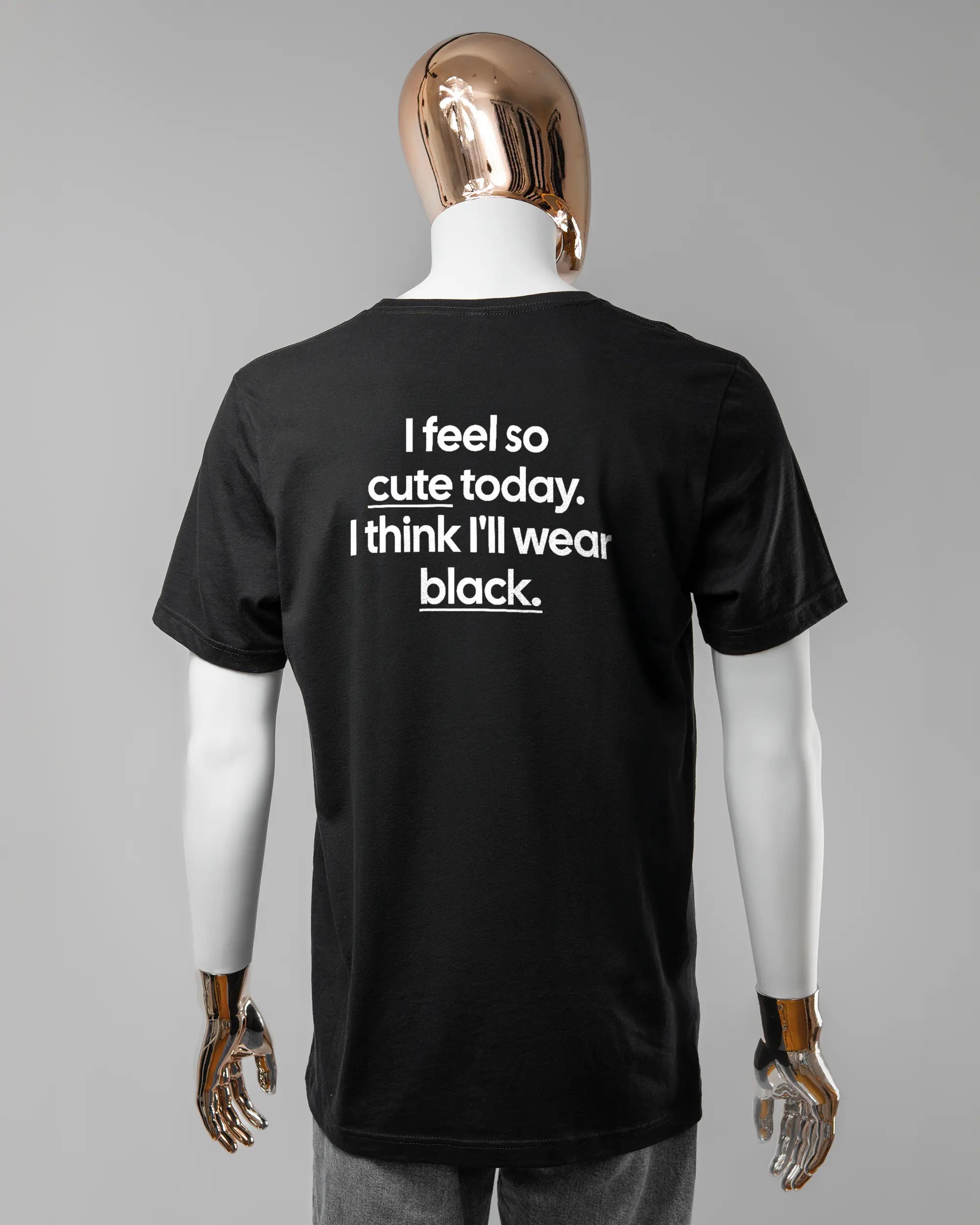 Rückseite des Basic Unisex T-Shirt Light von Maondo mit dem Design Colorful Day in der Farbe Black und in der Größe L getragen von einer maskulinen Puppe