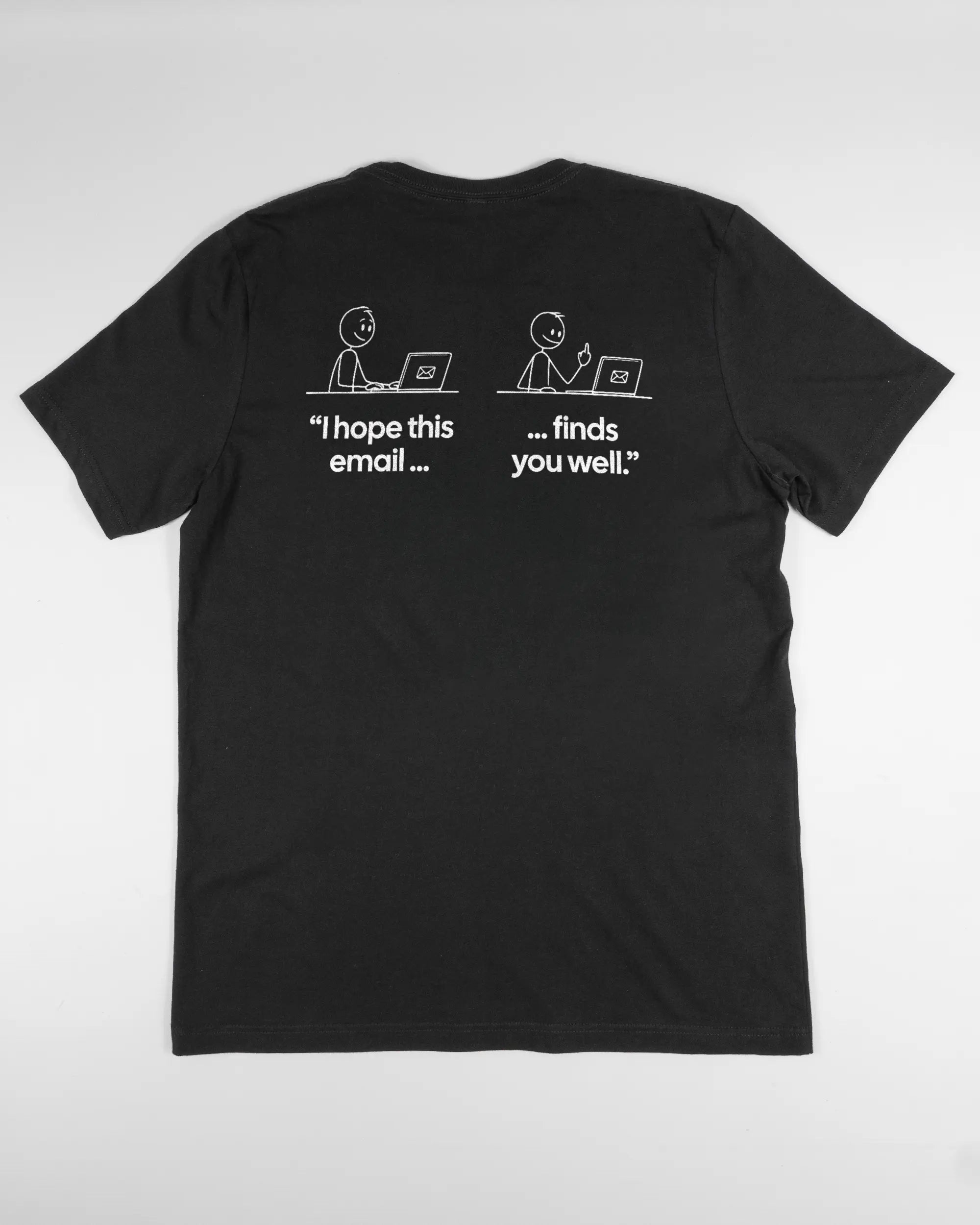 Rückseite des Basic Unisex T-Shirt Light von Maondo mit dem Design Found me not well in der Farbe Black und in der Größe L flach auf den Boden gelegt