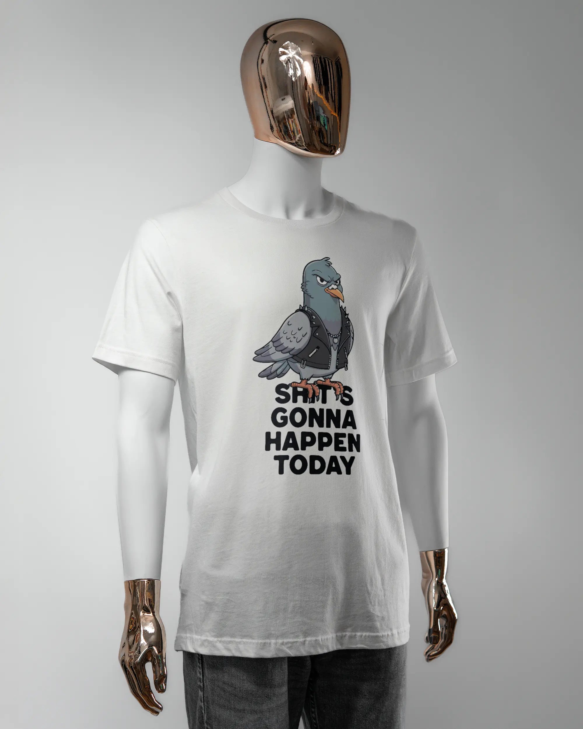 Vorderseite des Basic Unisex T-Shirt Light von Maondo mit dem Design Pigeon Pun in der Farbe White und in der Größe L getragen von einer maskulinen Puppe