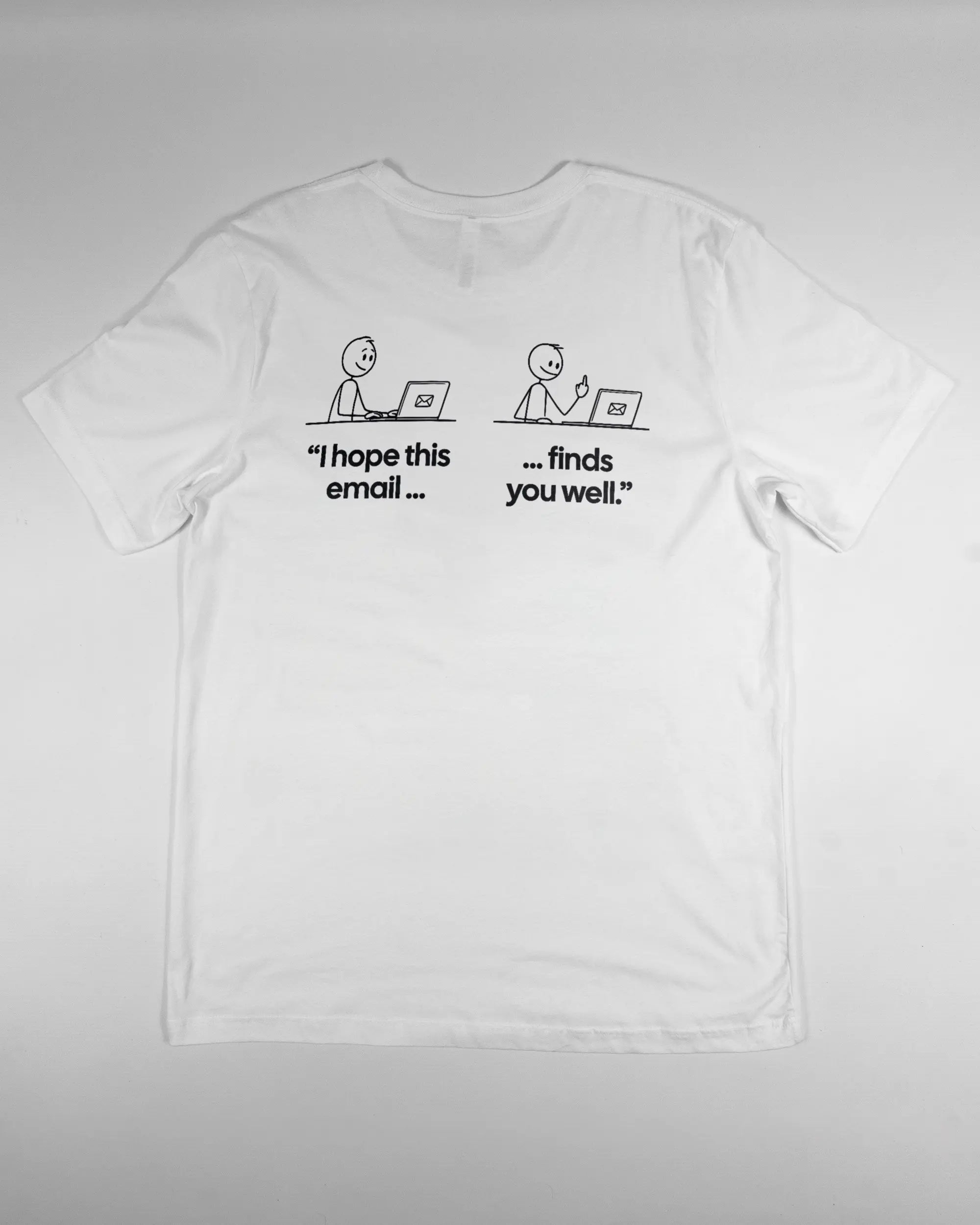 Rückseite des Basic Unisex T-Shirt Light von Maondo mit dem Design Found me not well in der Farbe White und in der Größe L flach auf den Boden gelegt