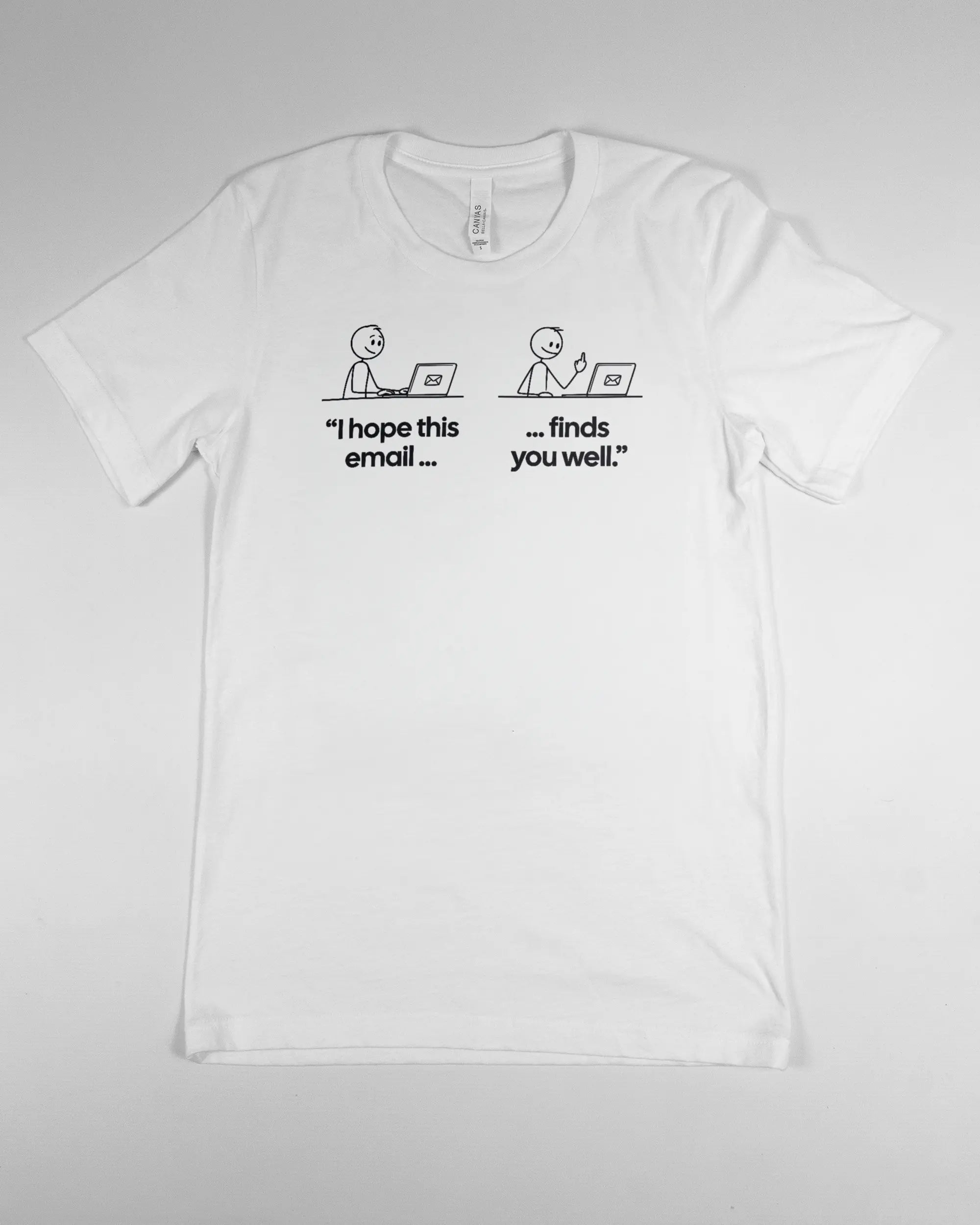 Vorderseite des Basic Unisex T-Shirt Light von Maondo mit dem Design Found me not well in der Farbe White und in der Größe S flach auf den Boden gelegt