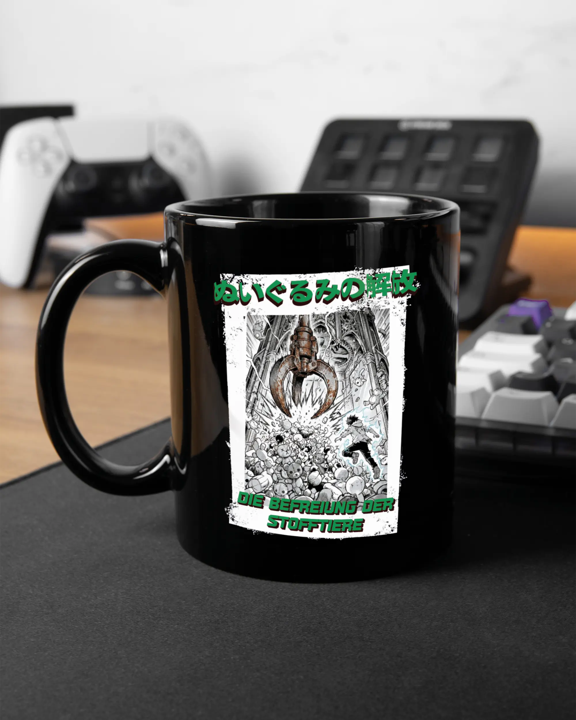 Gaming Room Aufnahme der linken Seite der beidseitig bedruckten Keramiktasse von Maondo mit dem Design Save 1 Stofftier in der Farbe Black