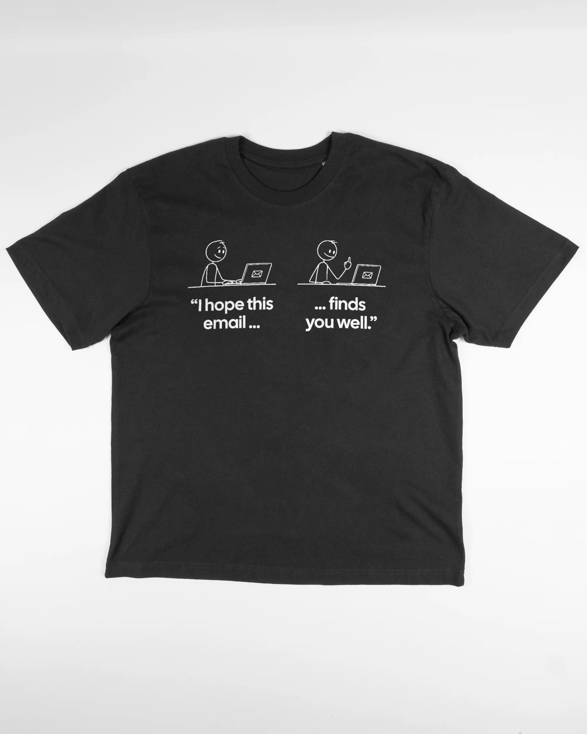 Vorderseite des Basic Unisex T-Shirt Oversized von Maondo mit dem Design Found me not well in der Farbe Black und in der Größe S flach auf den Boden gelegt