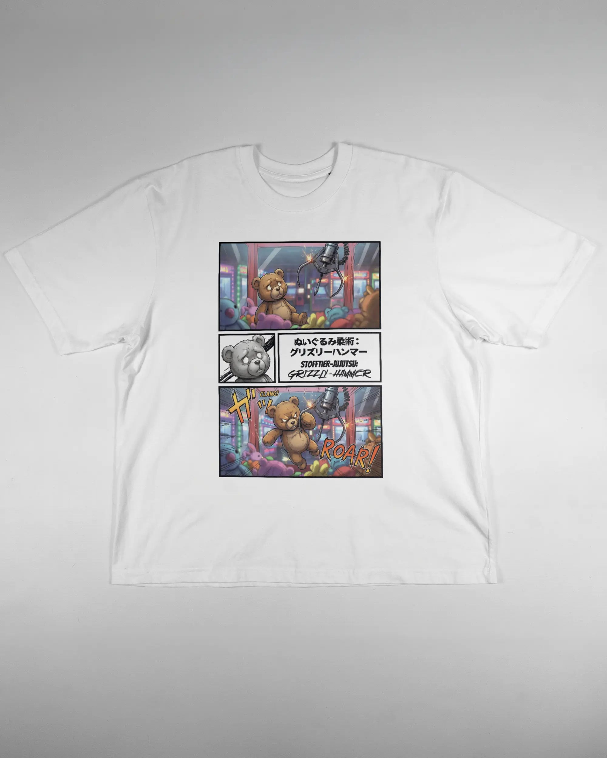 Vorderseite des Basic Unisex T-Shirt Oversized von Maondo mit dem Design Manga Stoff in der Farbe White und in der Größe L flach auf den Boden gelegt