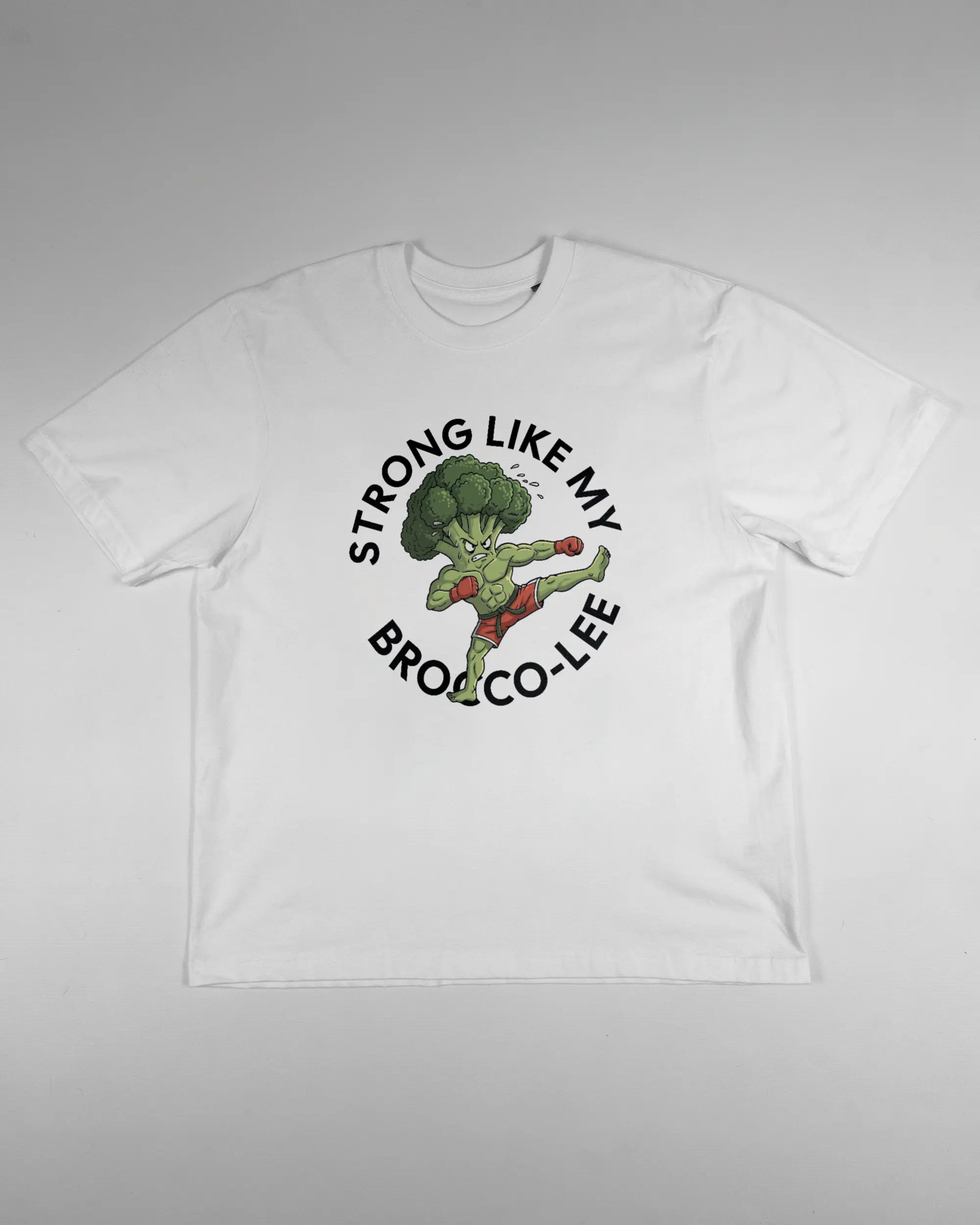 Vorderseite des Basic Unisex T-Shirt Oversized von Maondo mit dem Design Brocco-Lee in der Farbe White und in der Größe S flach auf den Boden gelegt