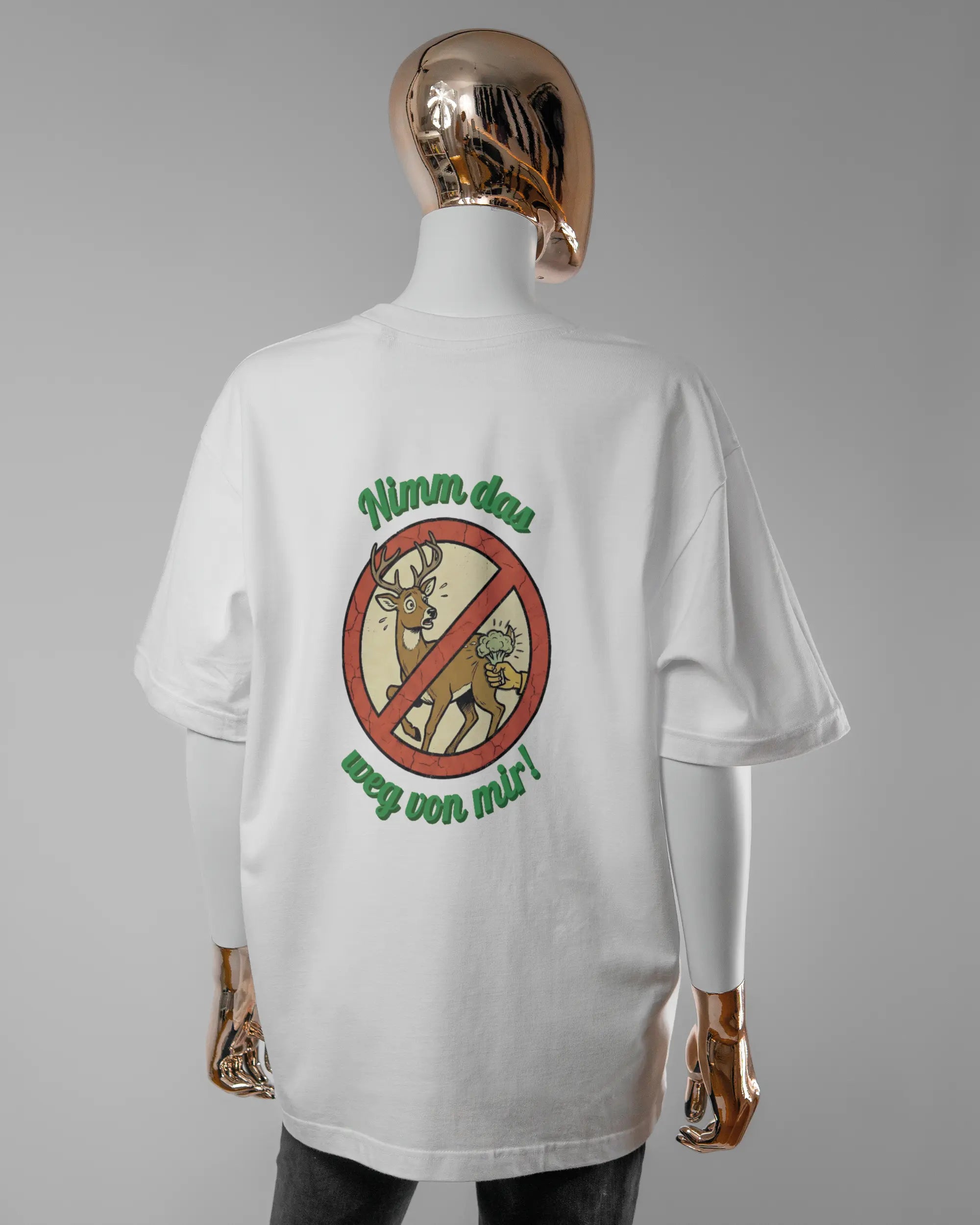 Rückseite des Basic Unisex T-Shirt Oversized von Maondo mit dem Design Reh weg in der Farbe White und in der Größe S getragen von einer femininen Puppe