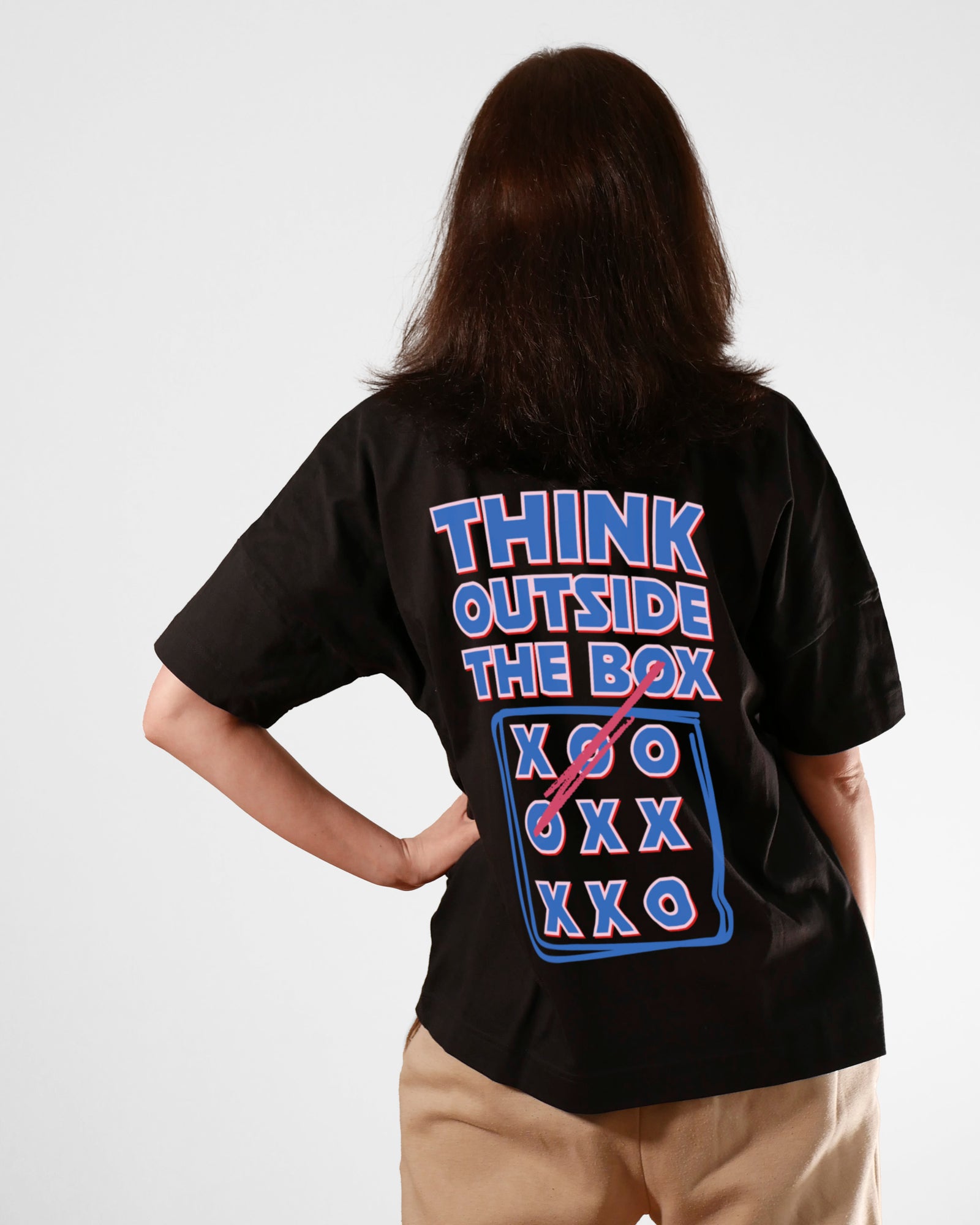 Think outside the box | 3-Style T-Shirt