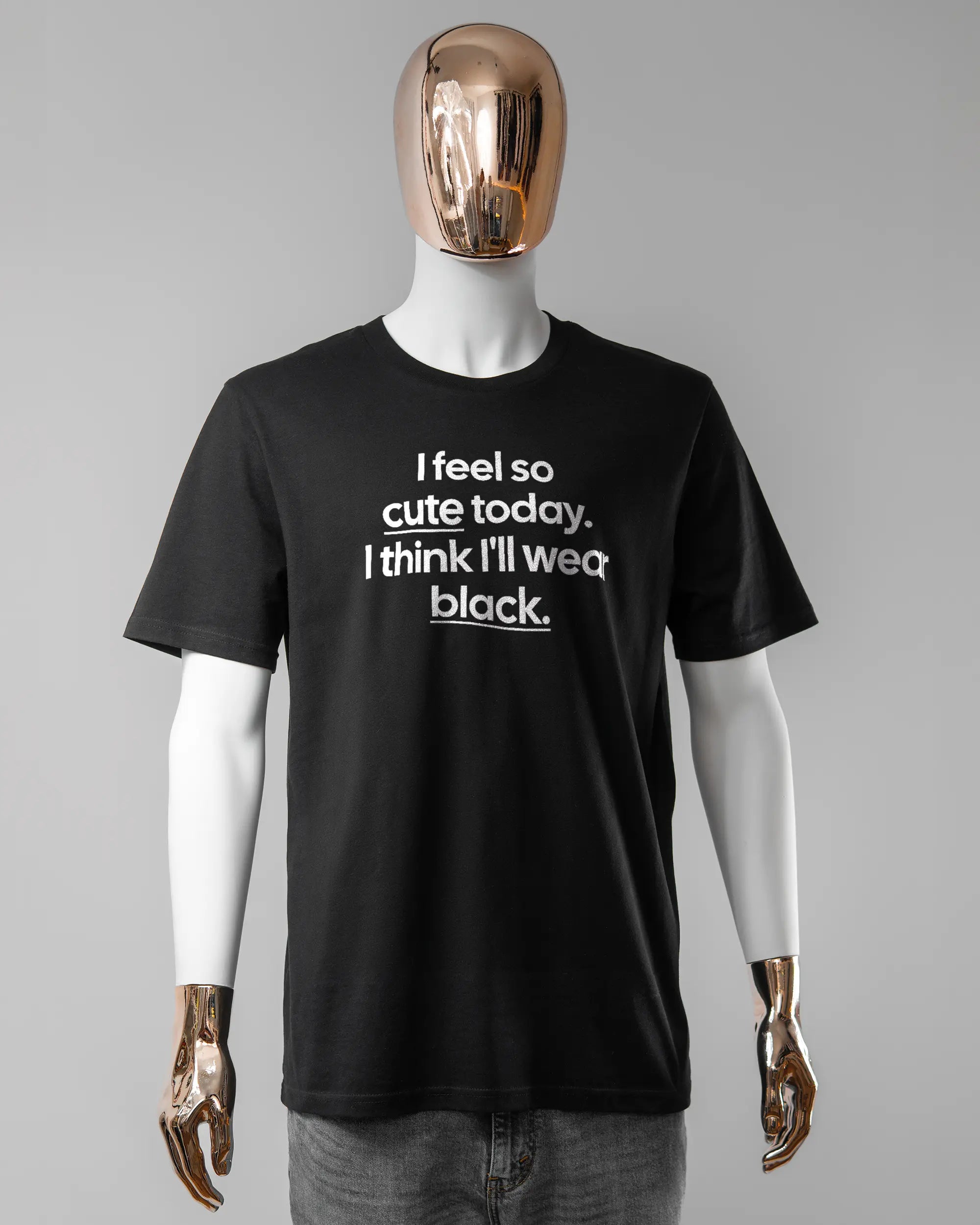 Vorderseite des Organic Unisex T-Shirt Casual von Maondo mit dem Design Colorful Day in der Farbe Black und in der Größe L getragen von einer maskulinen Puppe