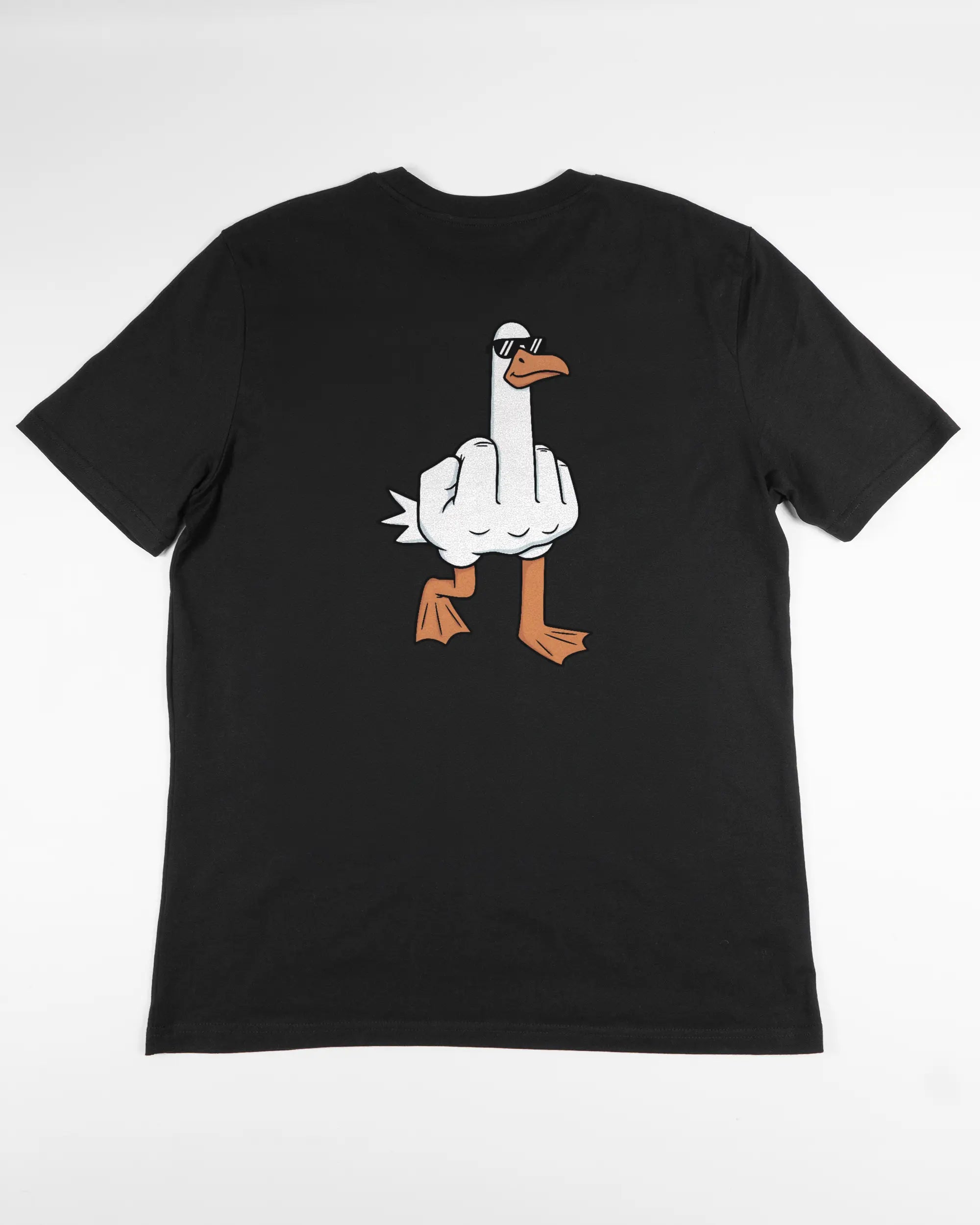 Rückseite des Organic Unisex T-Shirt Casual von Maondo mit dem Design I give a duck in der Farbe Black und in der Größe L flach auf den Boden gelegt