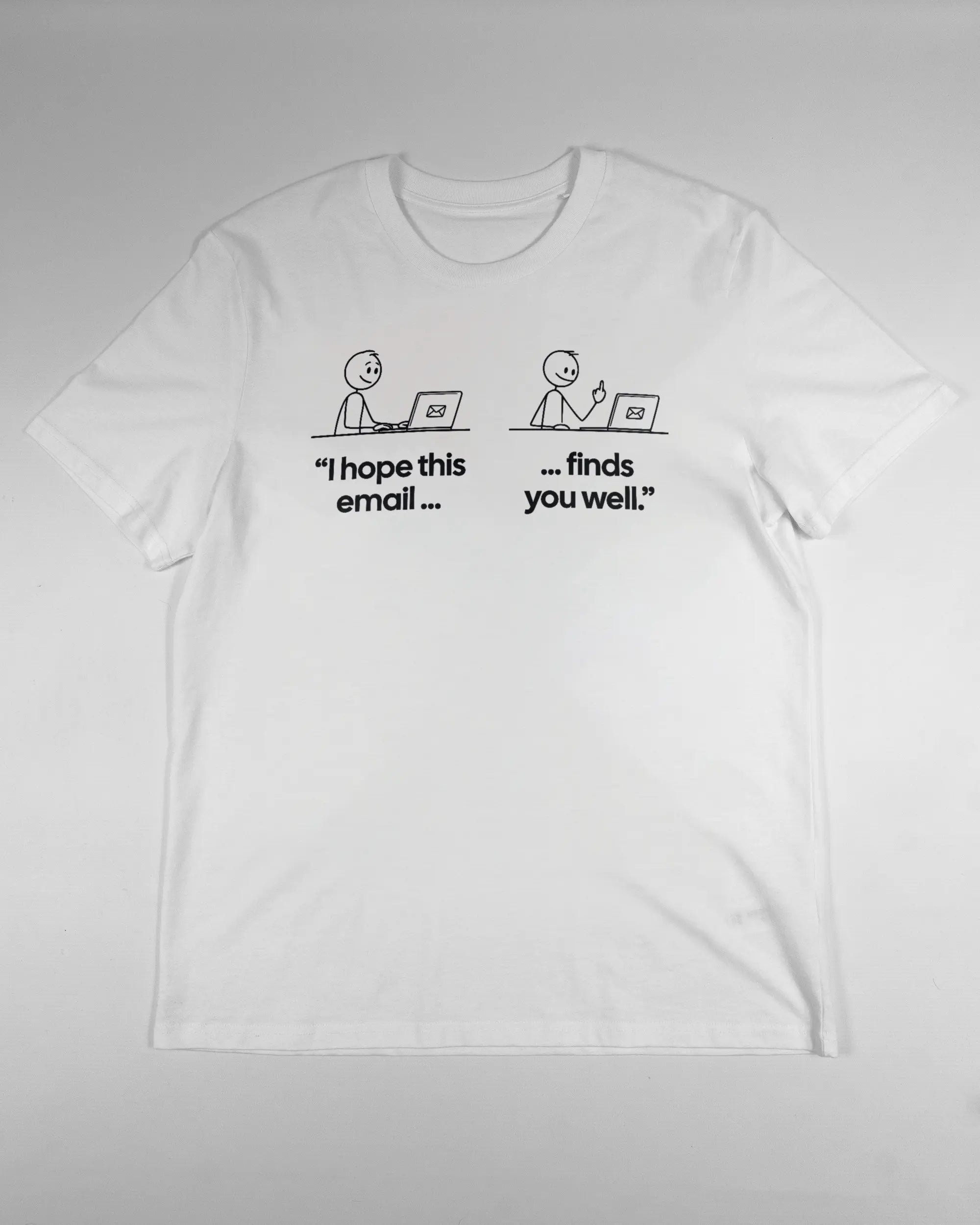 Vorderseite des Organic Unisex T-Shirt Casual von Maondo mit dem Design Found me not well in der Farbe White und in der Größe L flach auf den Boden gelegt