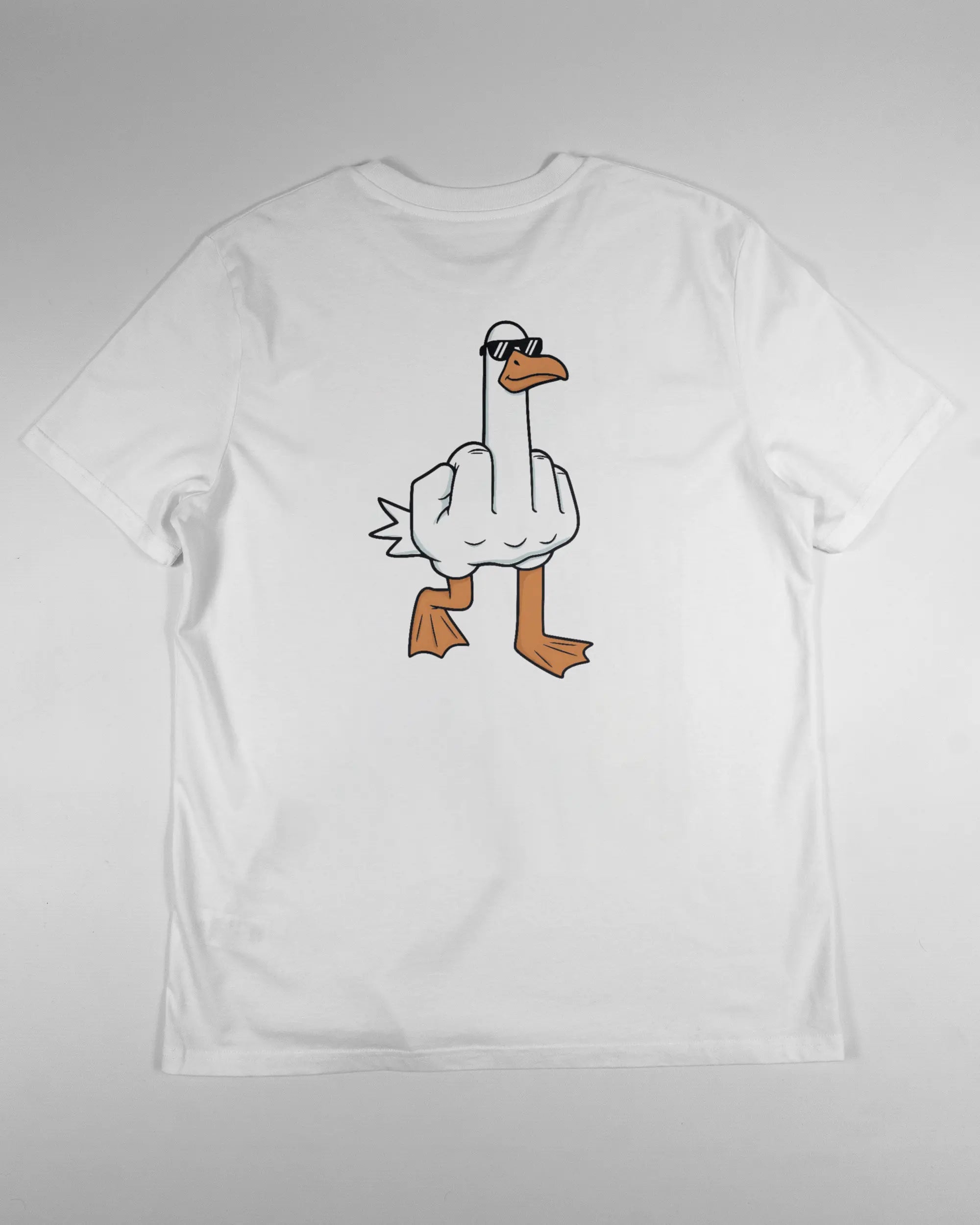 Rückseite des Organic Unisex T-Shirt Casual von Maondo mit dem Design I give a duck in der Farbe White und in der Größe L flach auf den Boden gelegt
