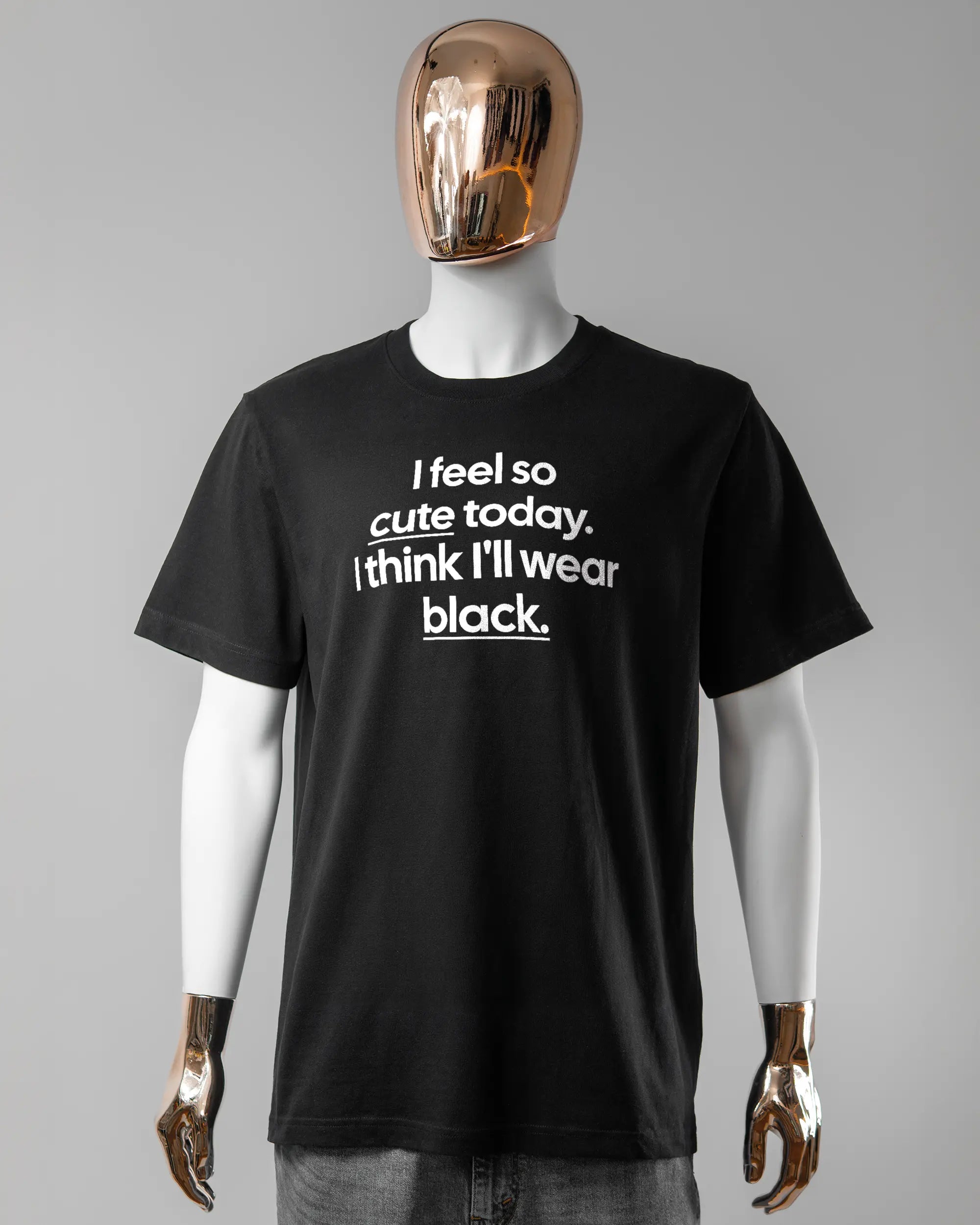 Vorderseite des Organic Unisex T-Shirt Relaxed von Maondo mit dem Design Colorful Day in der Farbe Black und in der Größe L getragen von einer maskulinen Puppe