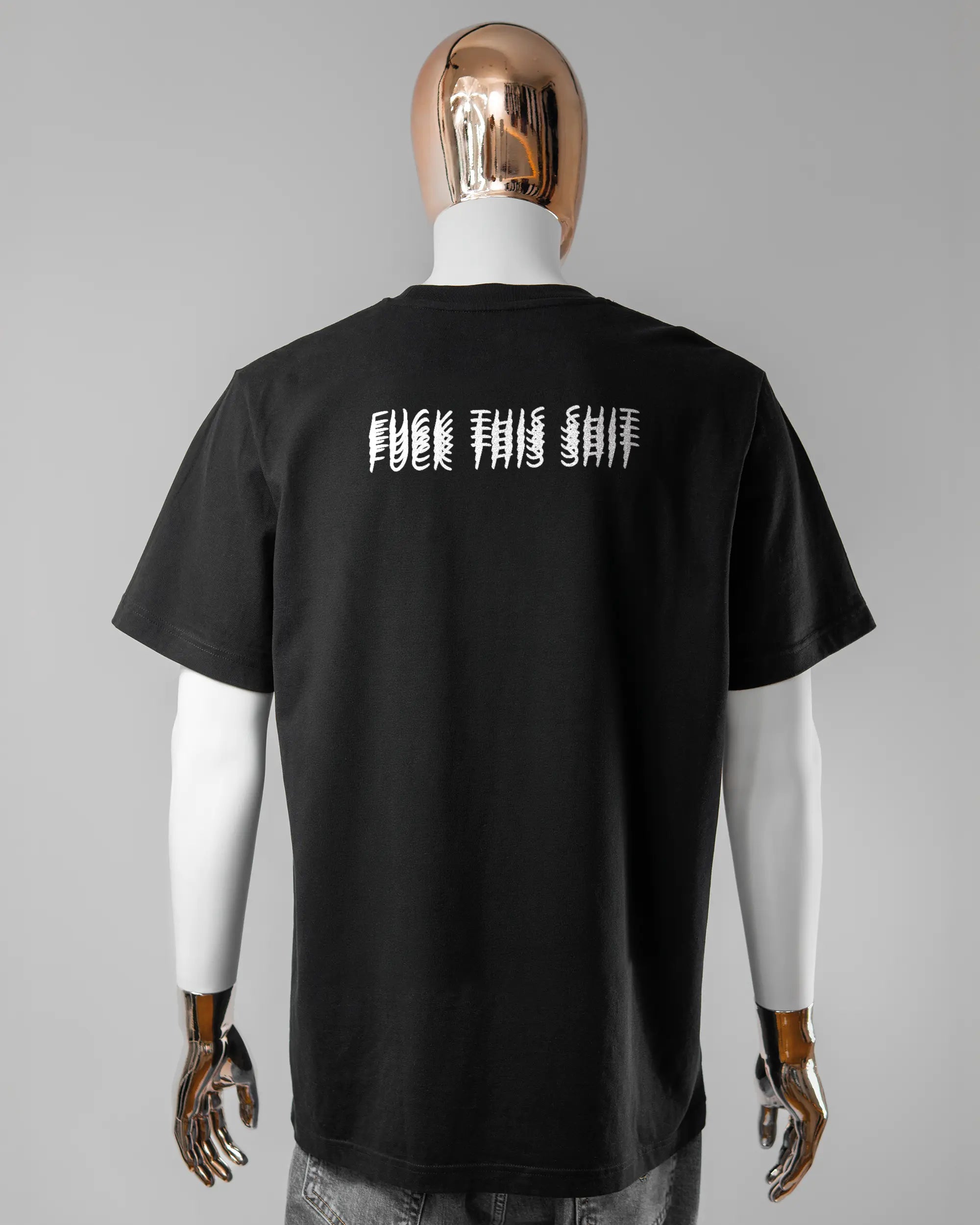 Rückseite des Organic Unisex T-Shirt Relaxed von Maondo mit dem Design Hidden Message in der Farbe Black und in der Größe L getragen von einer maskulinen Puppe