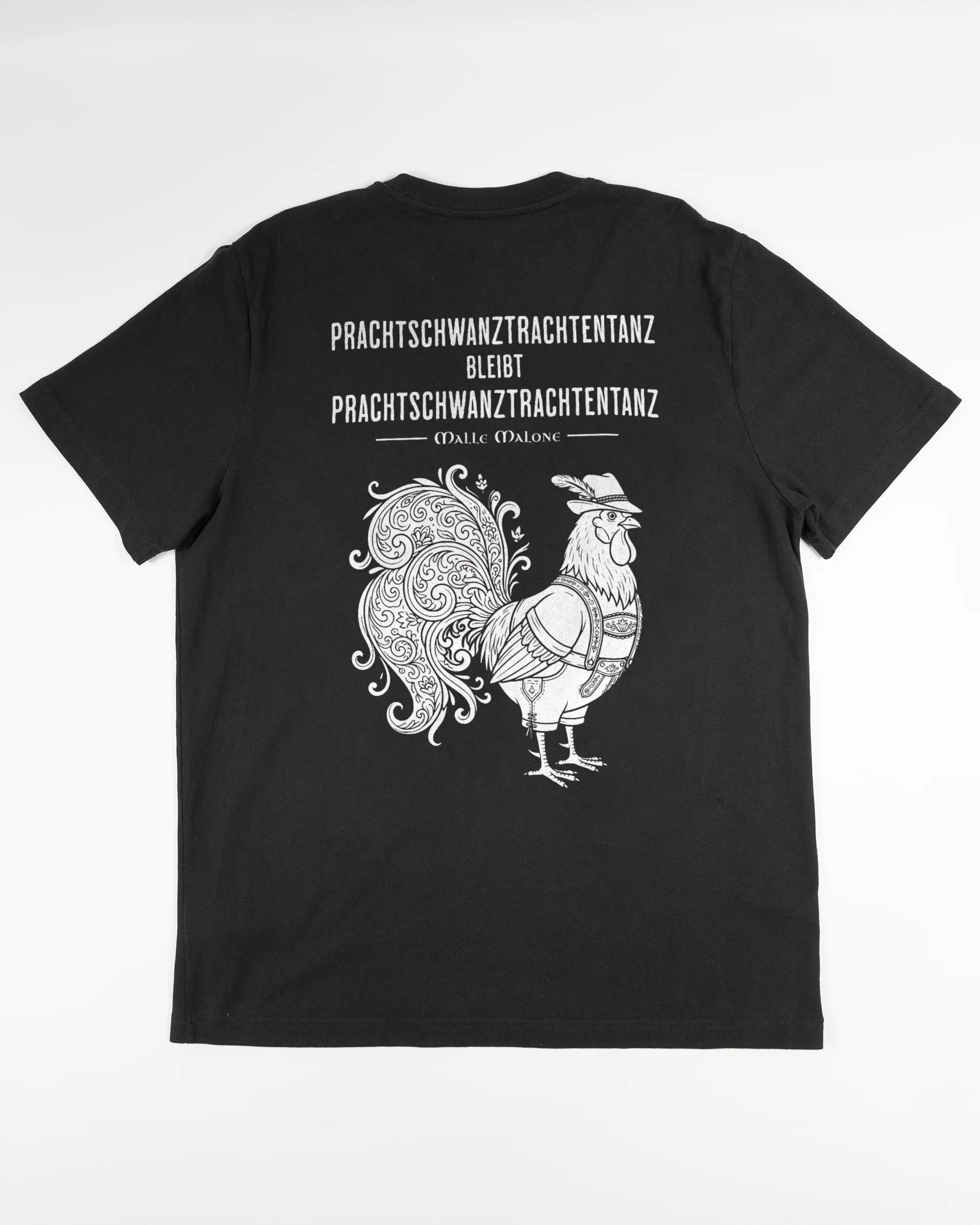 Rückseite des Organic Unisex T-Shirt Relaxed von Maondo mit dem Design Trachtentanz in der Farbe Black und in der Größe L flach auf den Boden gelegt