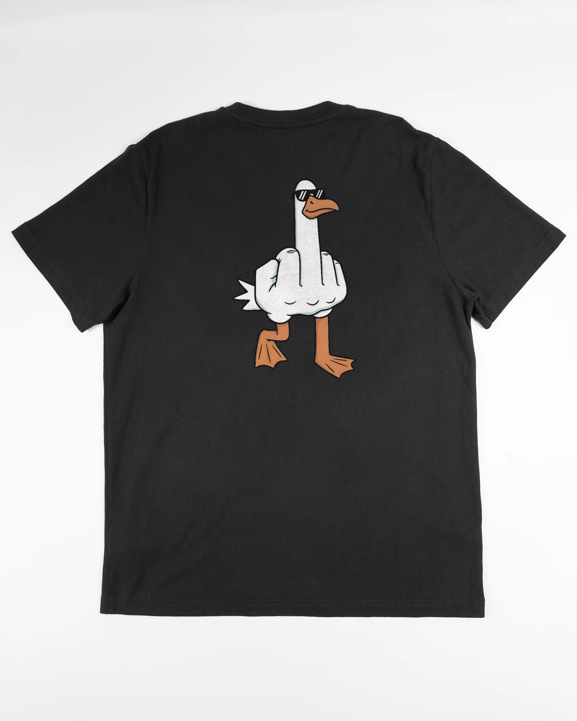 Rückseite des Organic Unisex T-Shirt Relaxed von Maondo mit dem Design I give a duck in der Farbe Black und in der Größe L flach auf den Boden gelegt