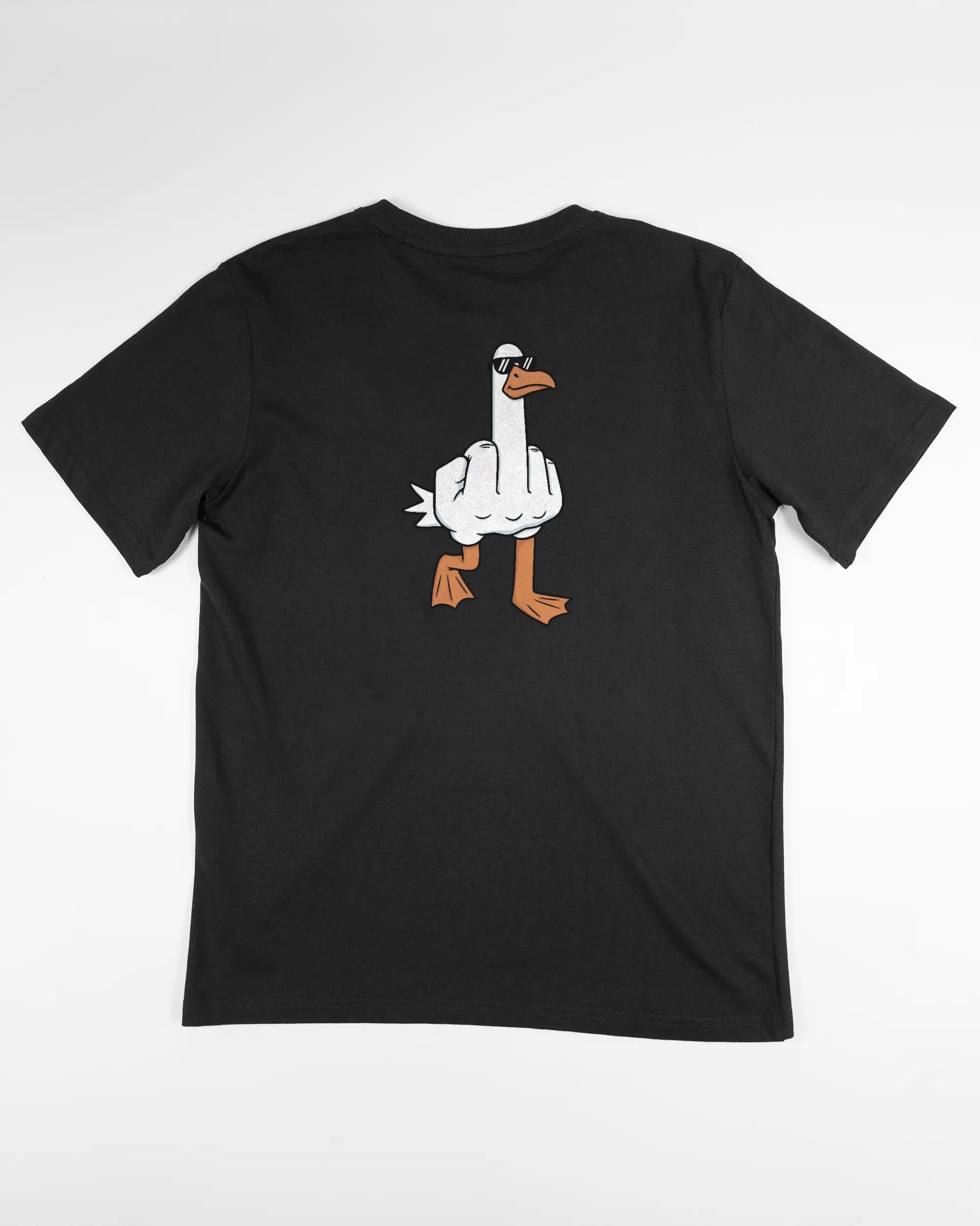 Rückseite des Organic Unisex T-Shirt Relaxed von Maondo mit dem Design I give a duck in der Farbe Black und in der Größe S flach auf den Boden gelegt