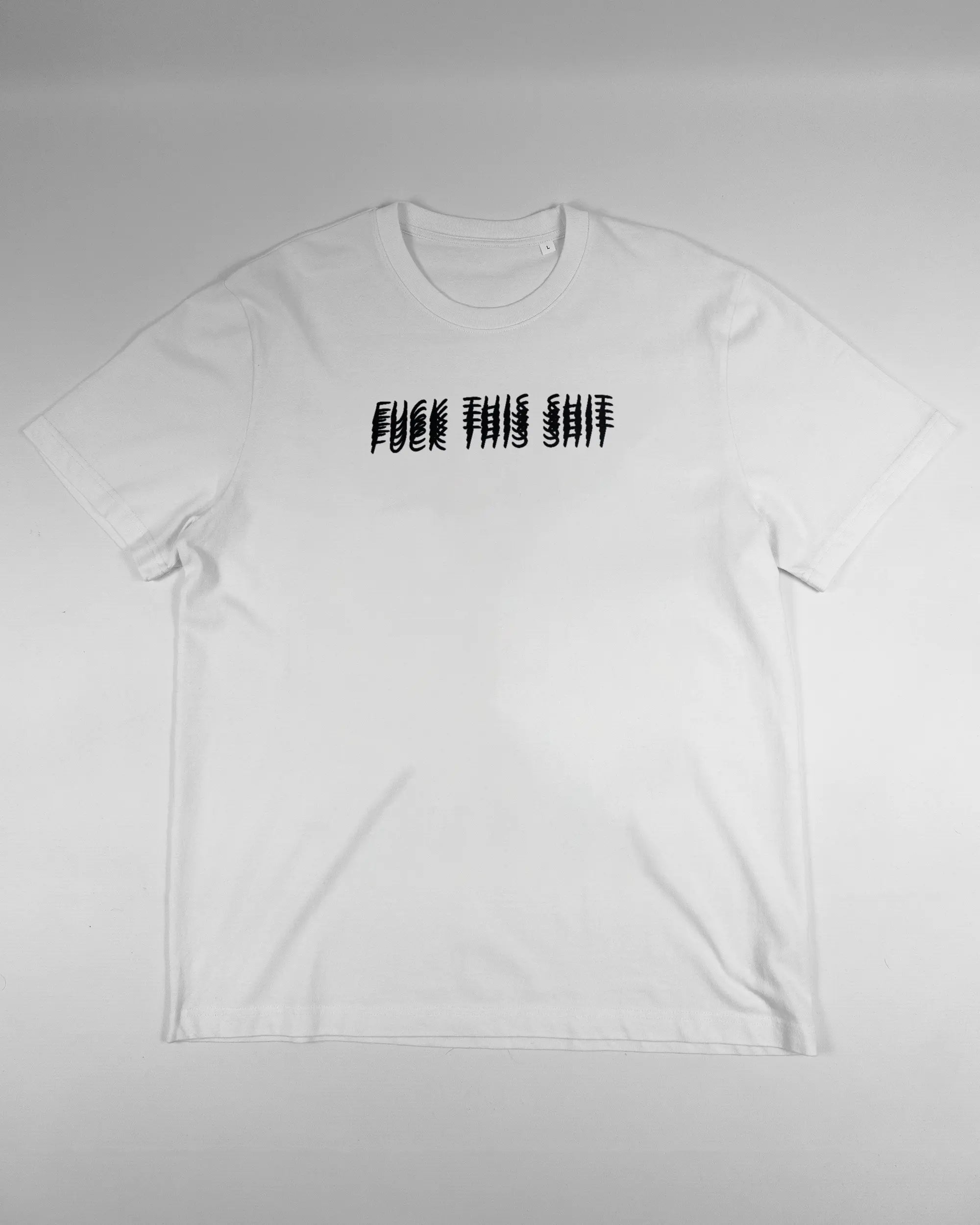 Vorderseite des Organic Unisex T-Shirt Relaxed von Maondo mit dem Design Hidden Message in der Farbe White und in der Größe L flach auf den Boden gelegt