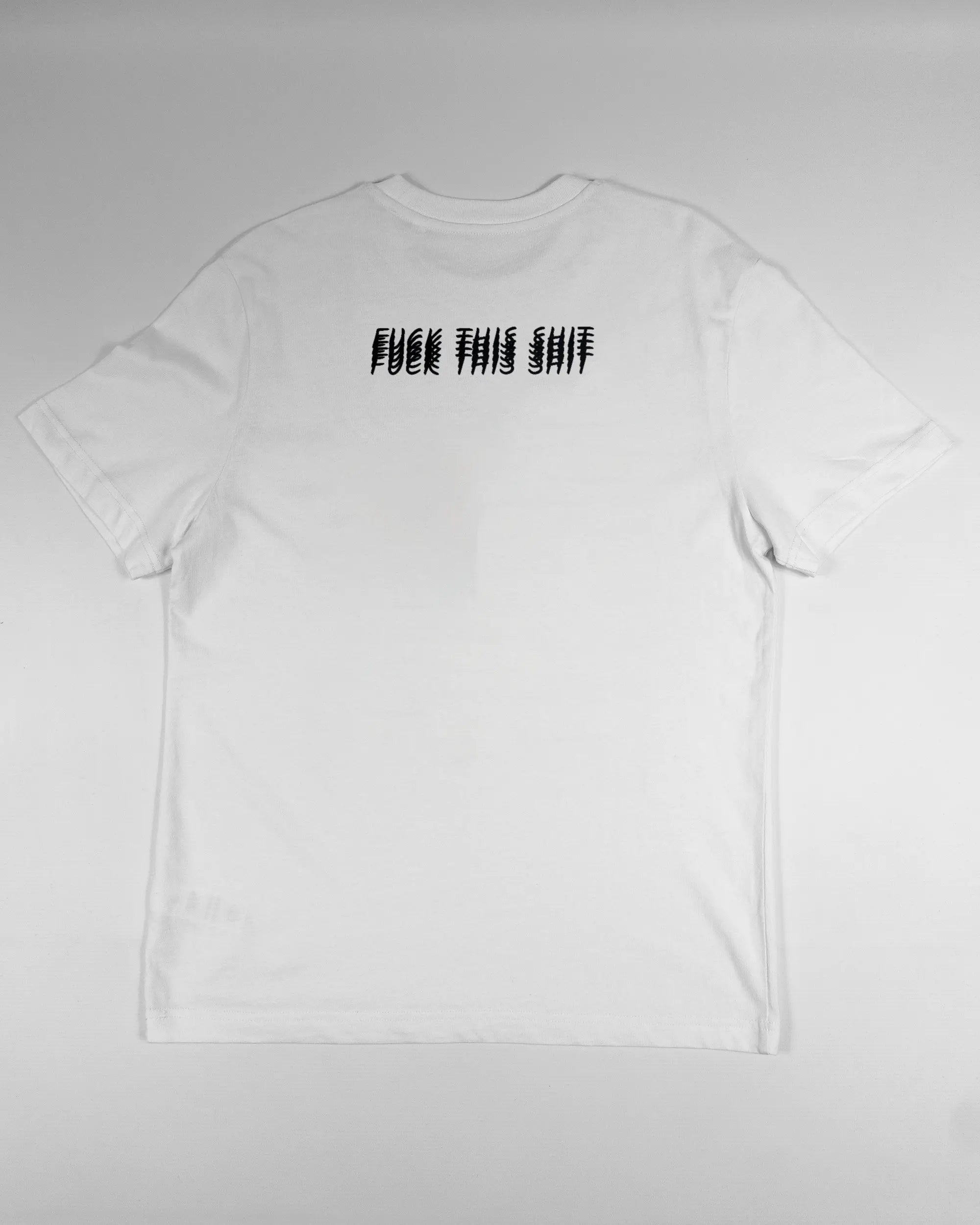 Rückseite des Organic Unisex T-Shirt Relaxed von Maondo mit dem Design Hidden Message in der Farbe White und in der Größe S flach auf den Boden gelegt