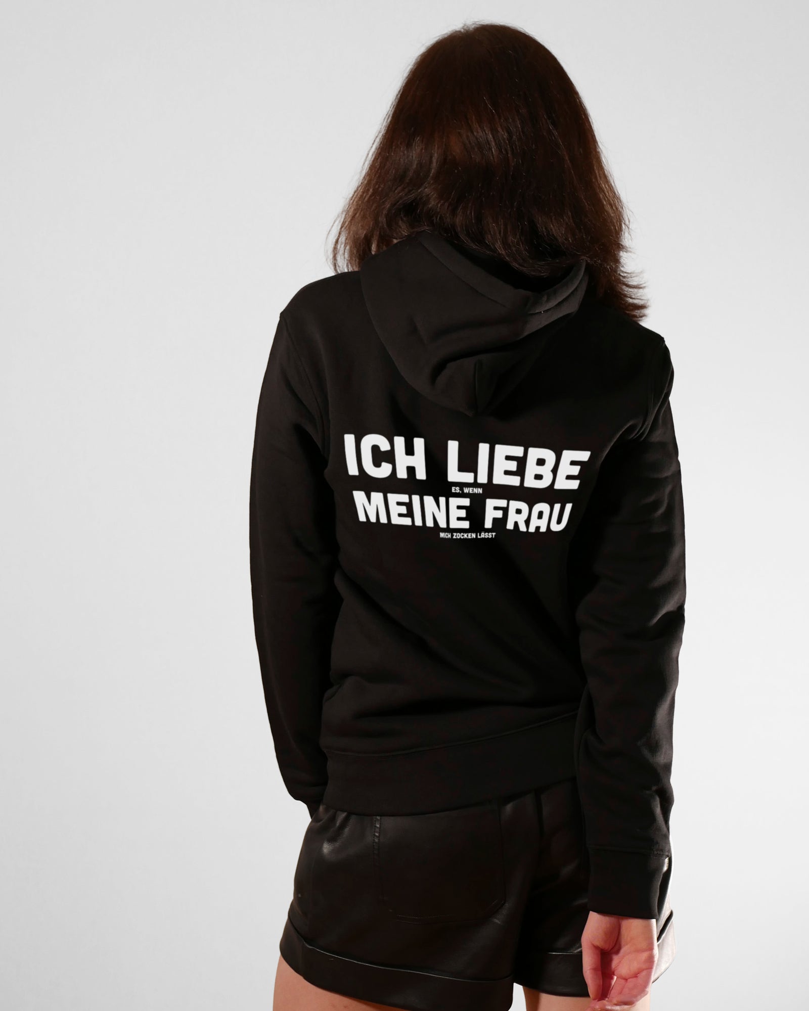 Ich liebe es, wenn meine Frau mich zocken lässt | 3-Style Hoodie