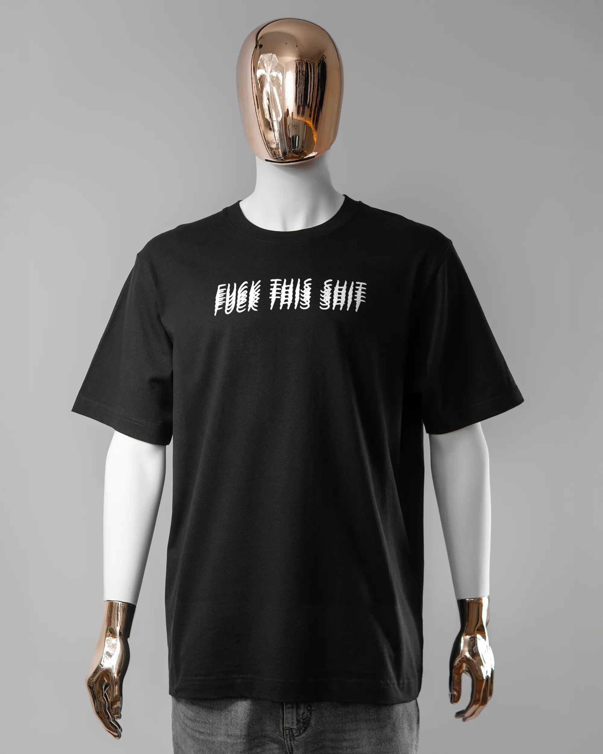 Vorderseite des Organic Unisex T-Shirt Heavy Oversized von Maondo mit dem Design Hidden Message in der Farbe Black und in der Größe L getragen von einer maskulinen Puppe