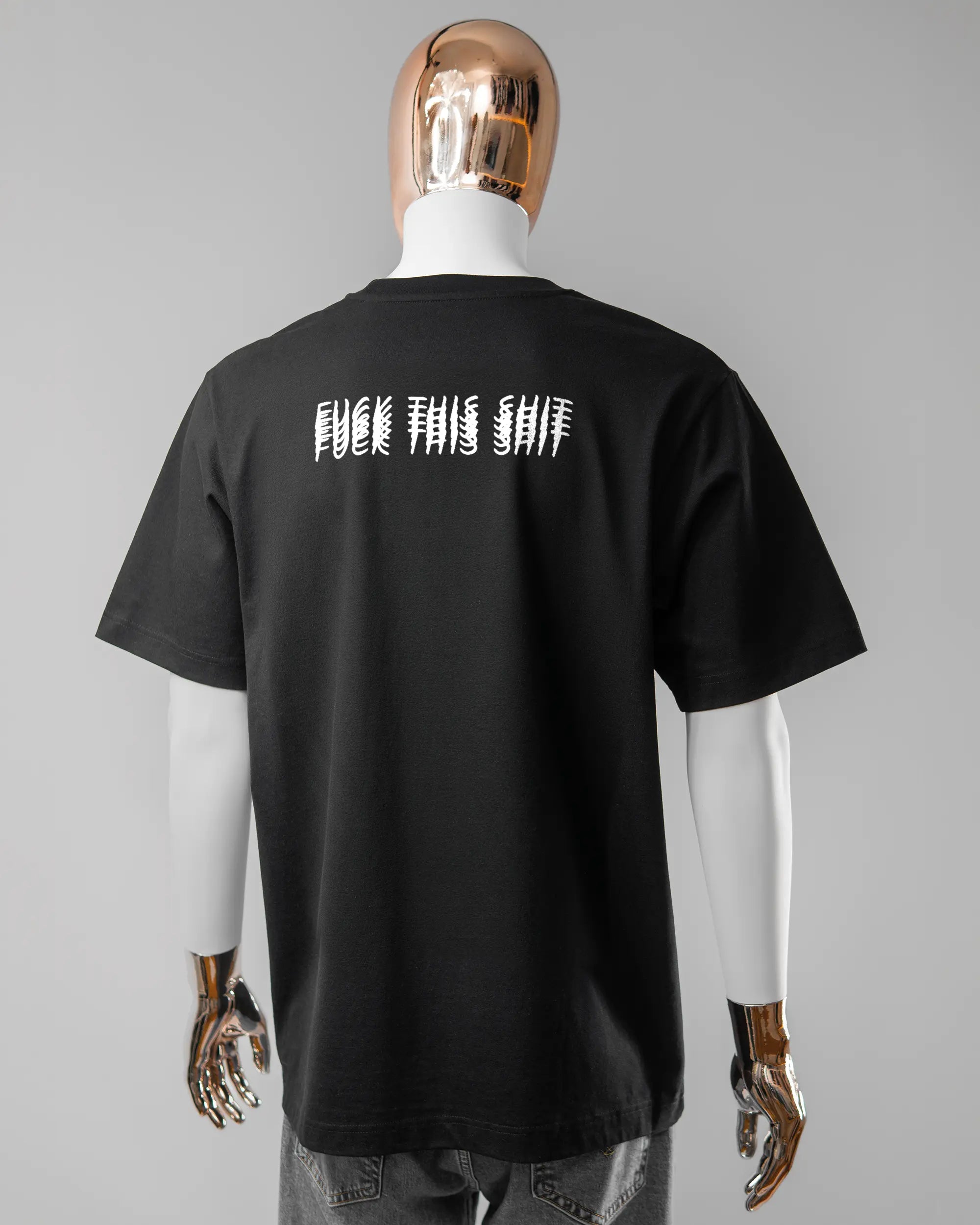 Rückseite des Organic Unisex T-Shirt Heavy Oversized von Maondo mit dem Design Hidden Message in der Farbe Black und in der Größe L getragen von einer maskulinen Puppe