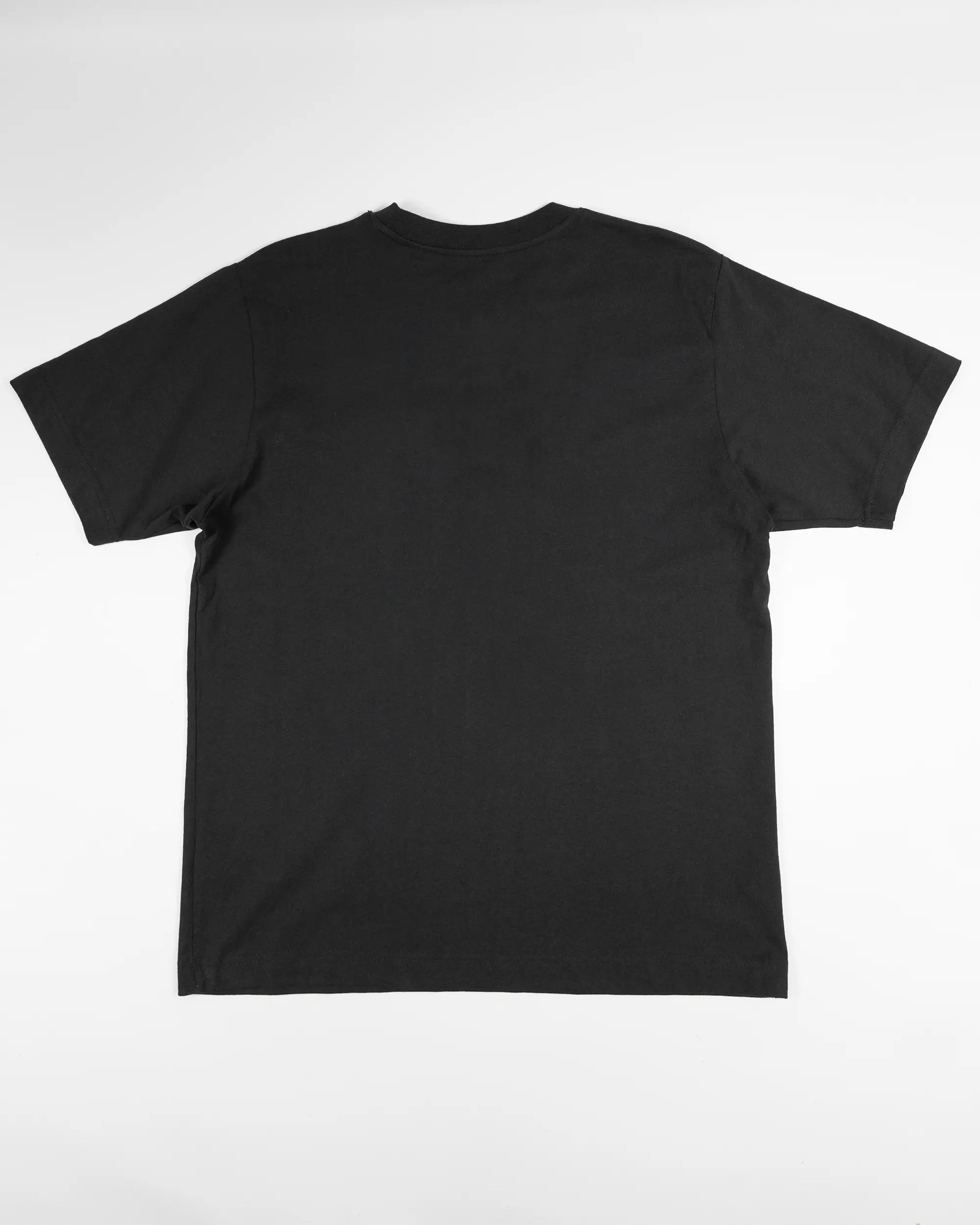Rückseite des Organic Unisex T-Shirt Heavy Oversized von Maondo ohne Motiv in der Farbe Black und in der Größe S flach auf den Boden gelegt