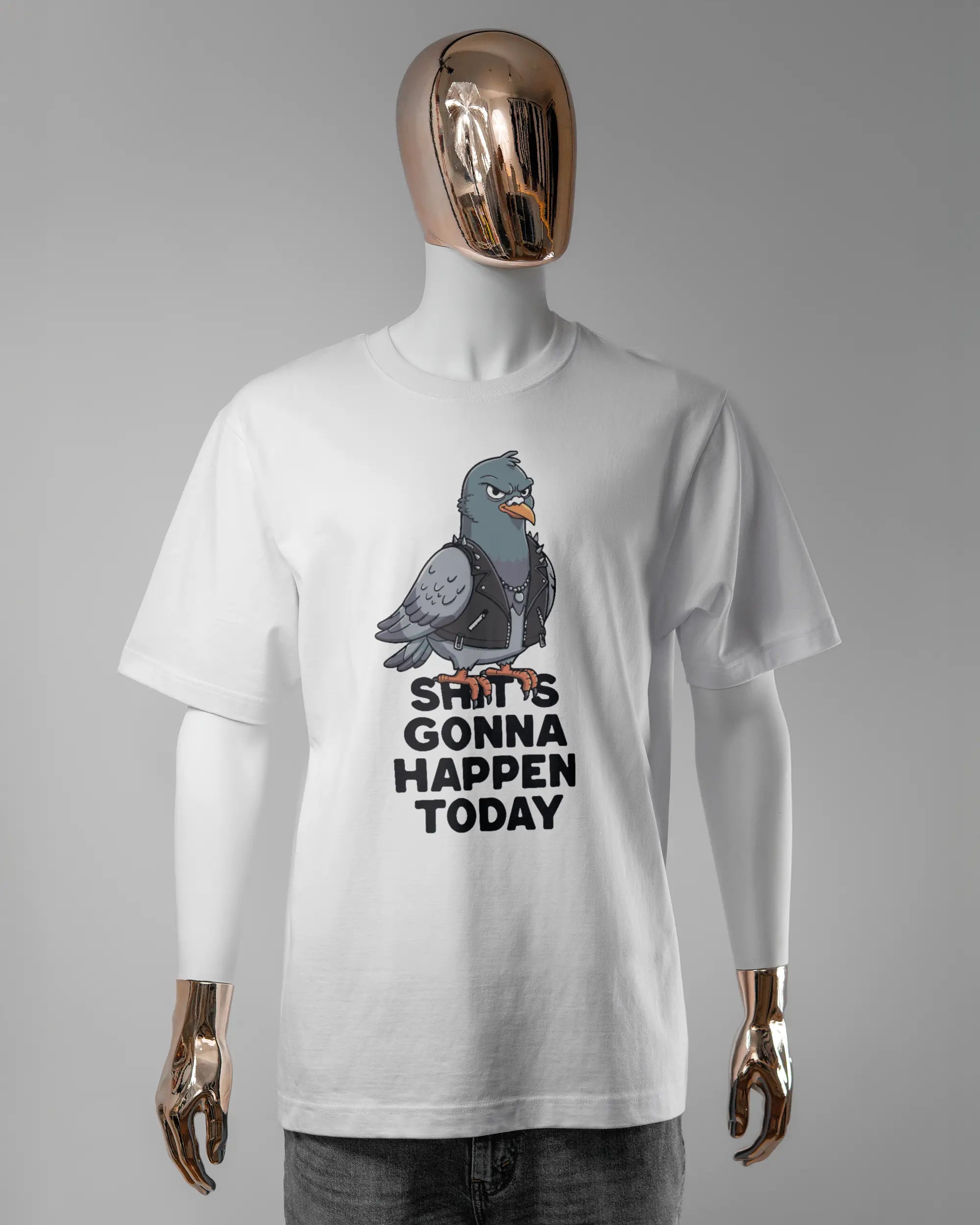 Vorderseite des Organic Unisex T-Shirt Heavy Oversized von Maondo mit dem Design Pigeon Pun in der Farbe White und in der Größe L getragen von einer maskulinen Puppe