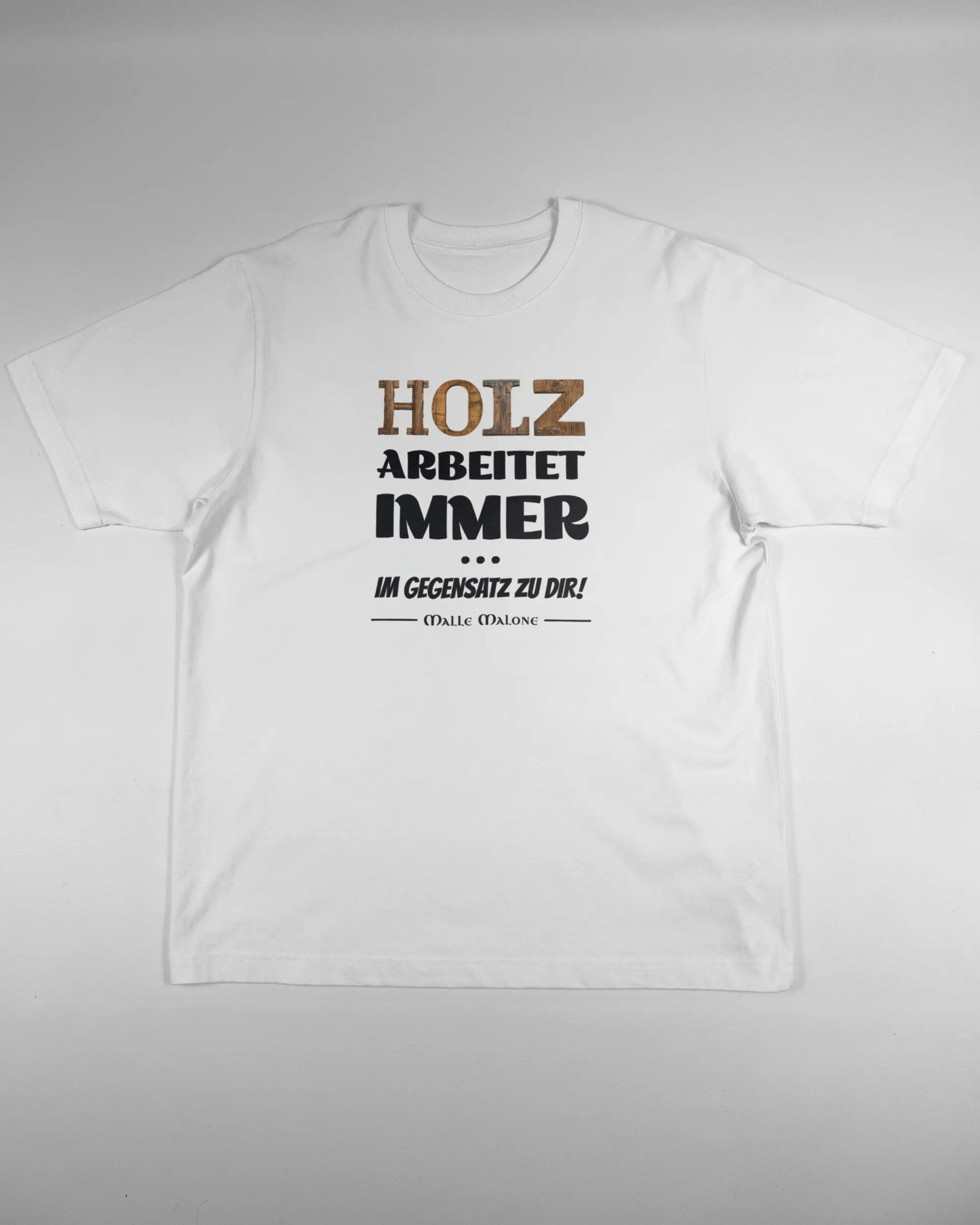 Vorderseite des Organic Unisex T-Shirt Heavy Oversized von Maondo mit dem Design Holzarbeit in der Farbe White und in der Größe L flach auf den Boden gelegt