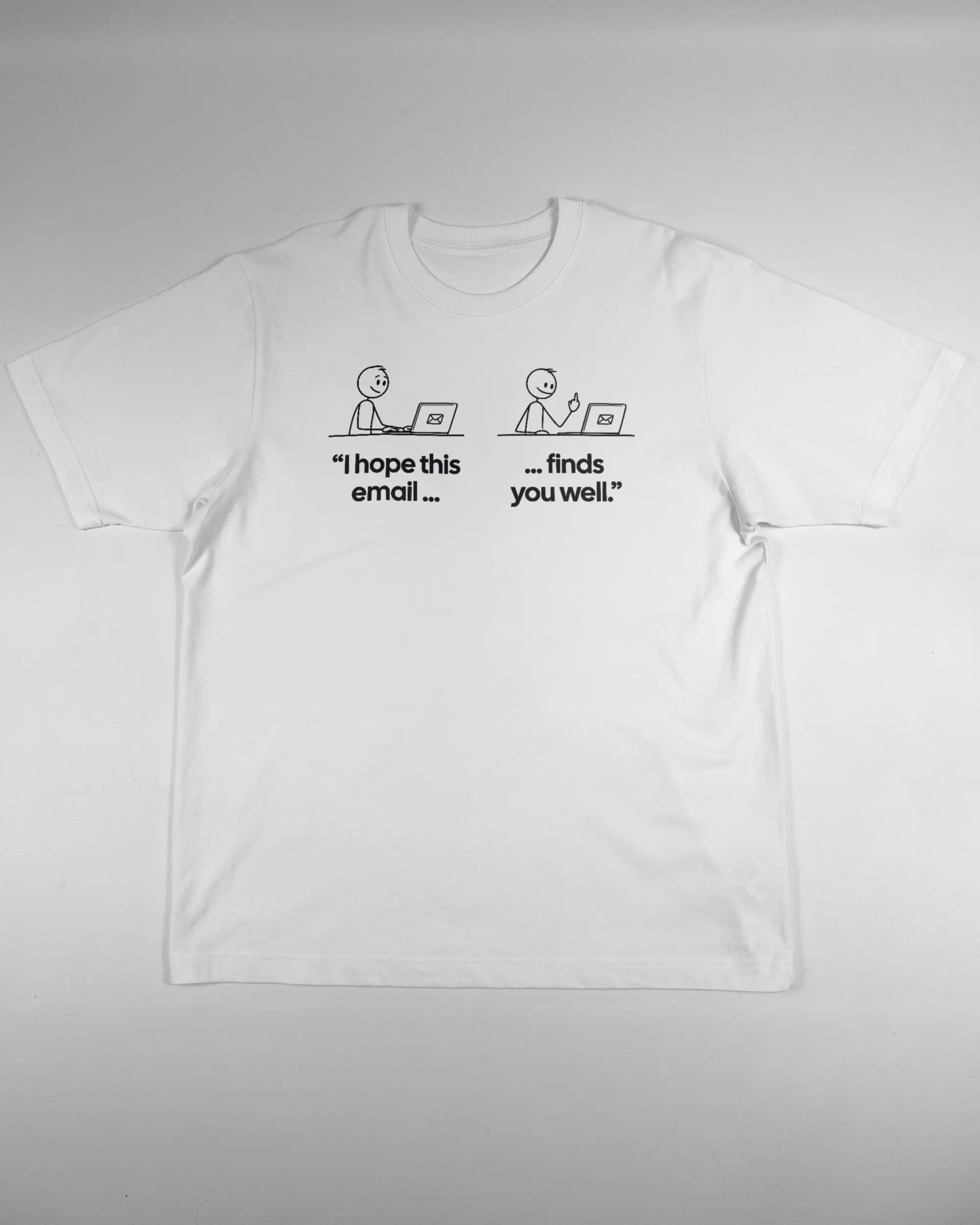 Vorderseite des Organic Unisex T-Shirt Heavy Oversized von Maondo mit dem Design Found me not well in der Farbe White und in der Größe L flach auf den Boden gelegt