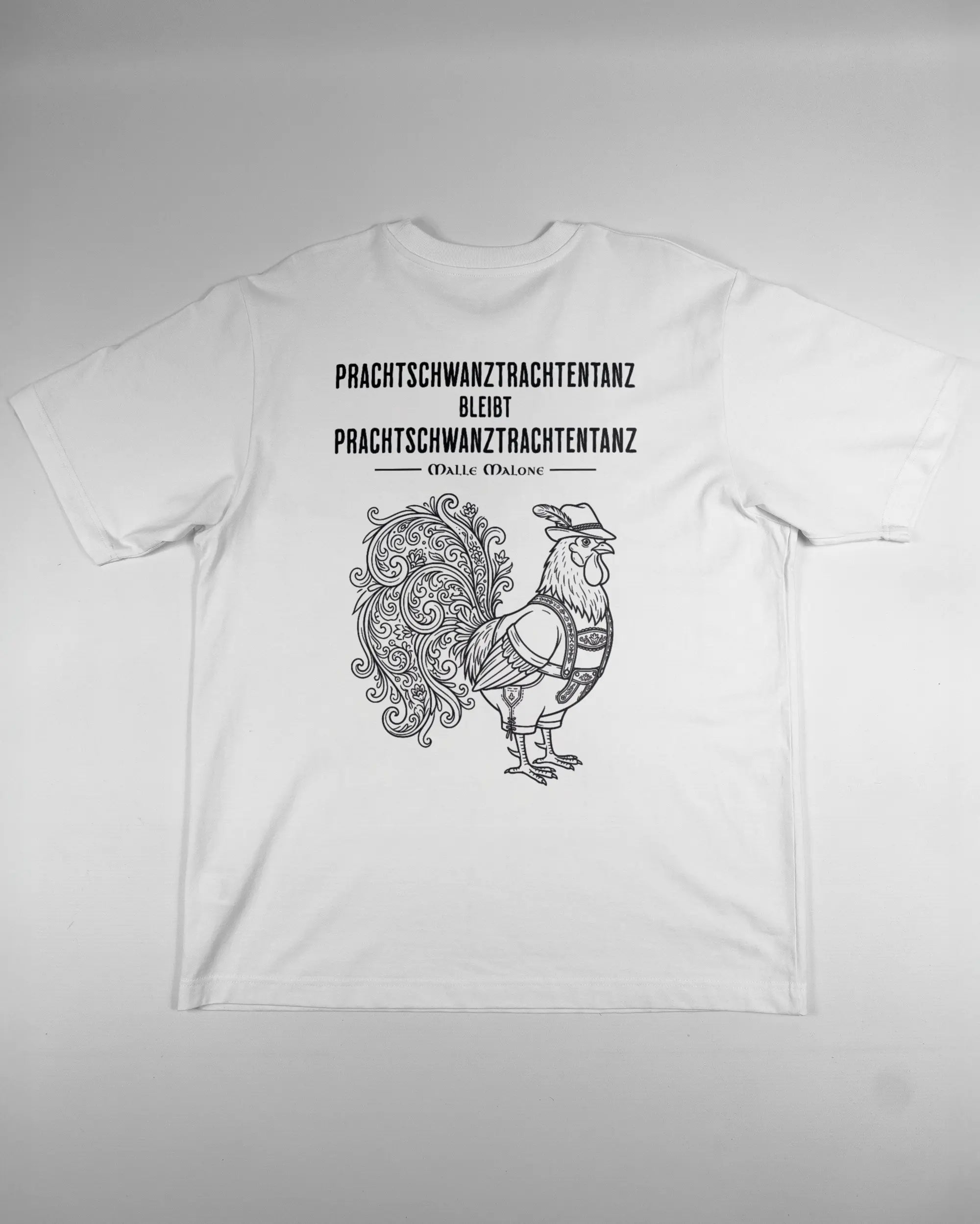 Rückseite des Organic Unisex T-Shirt Heavy Oversized von Maondo mit dem Design Trachtentanz in der Farbe White und in der Größe L flach auf den Boden gelegt